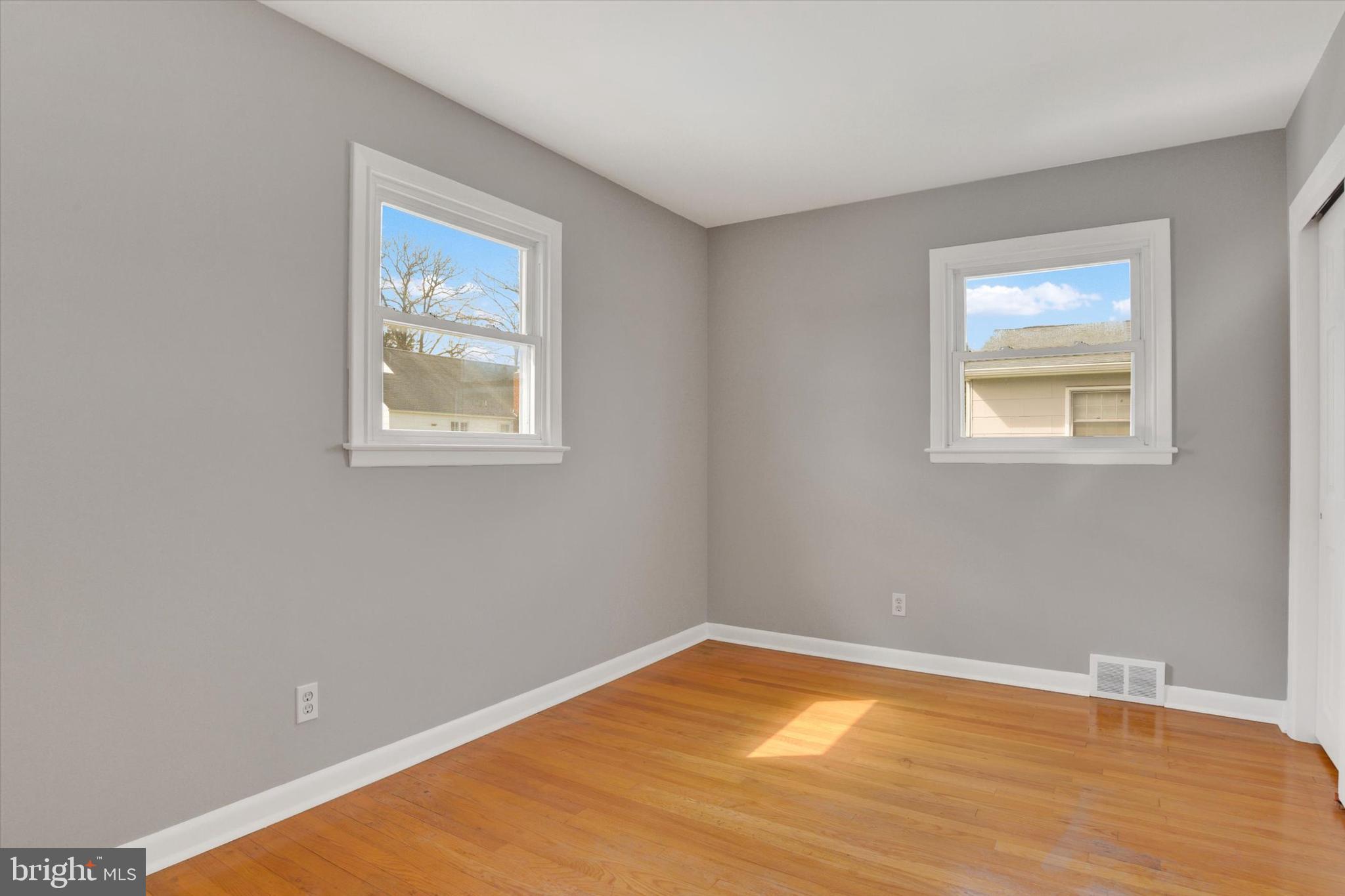 WYNNEWOOD PARK - Residential