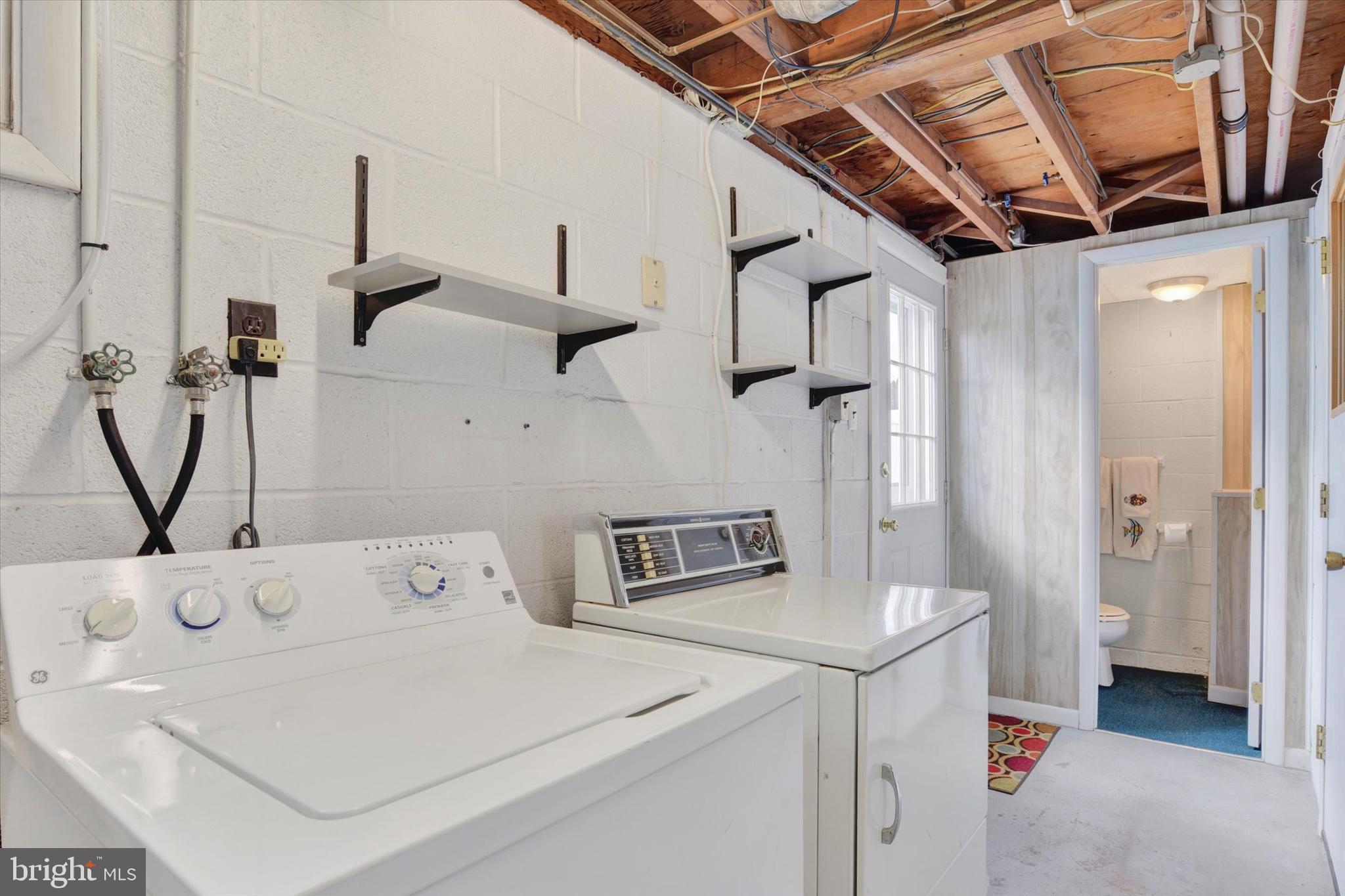 WYNNEWOOD PARK - Residential