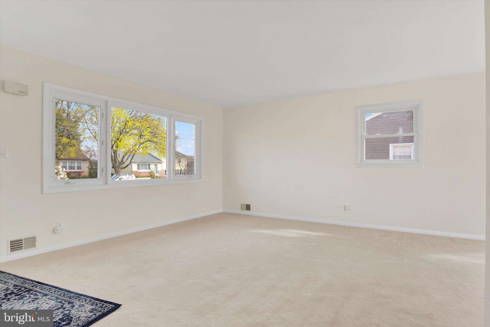 WYNNEWOOD PARK - Residential