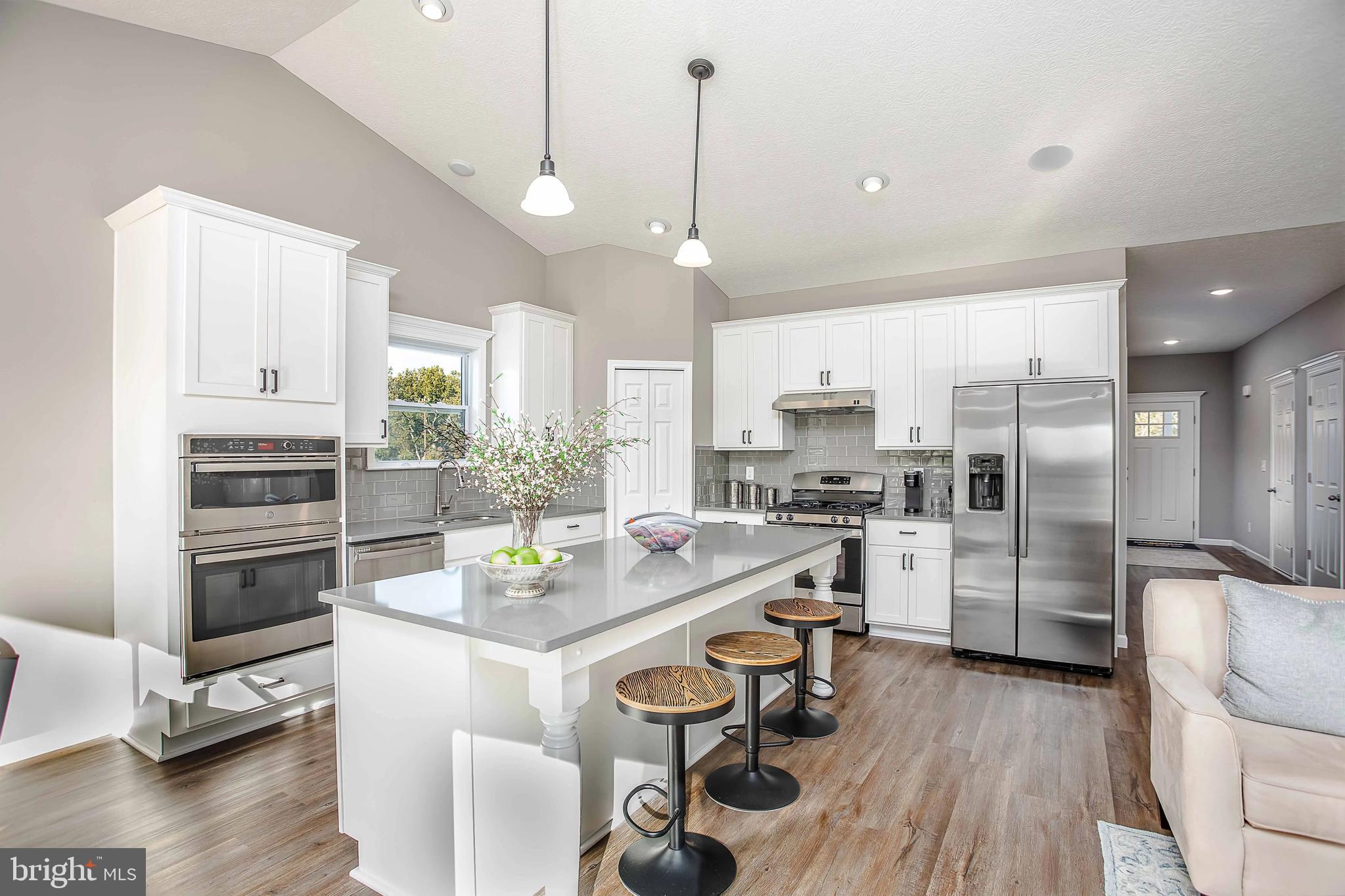 STONEY RIDGE - Residential