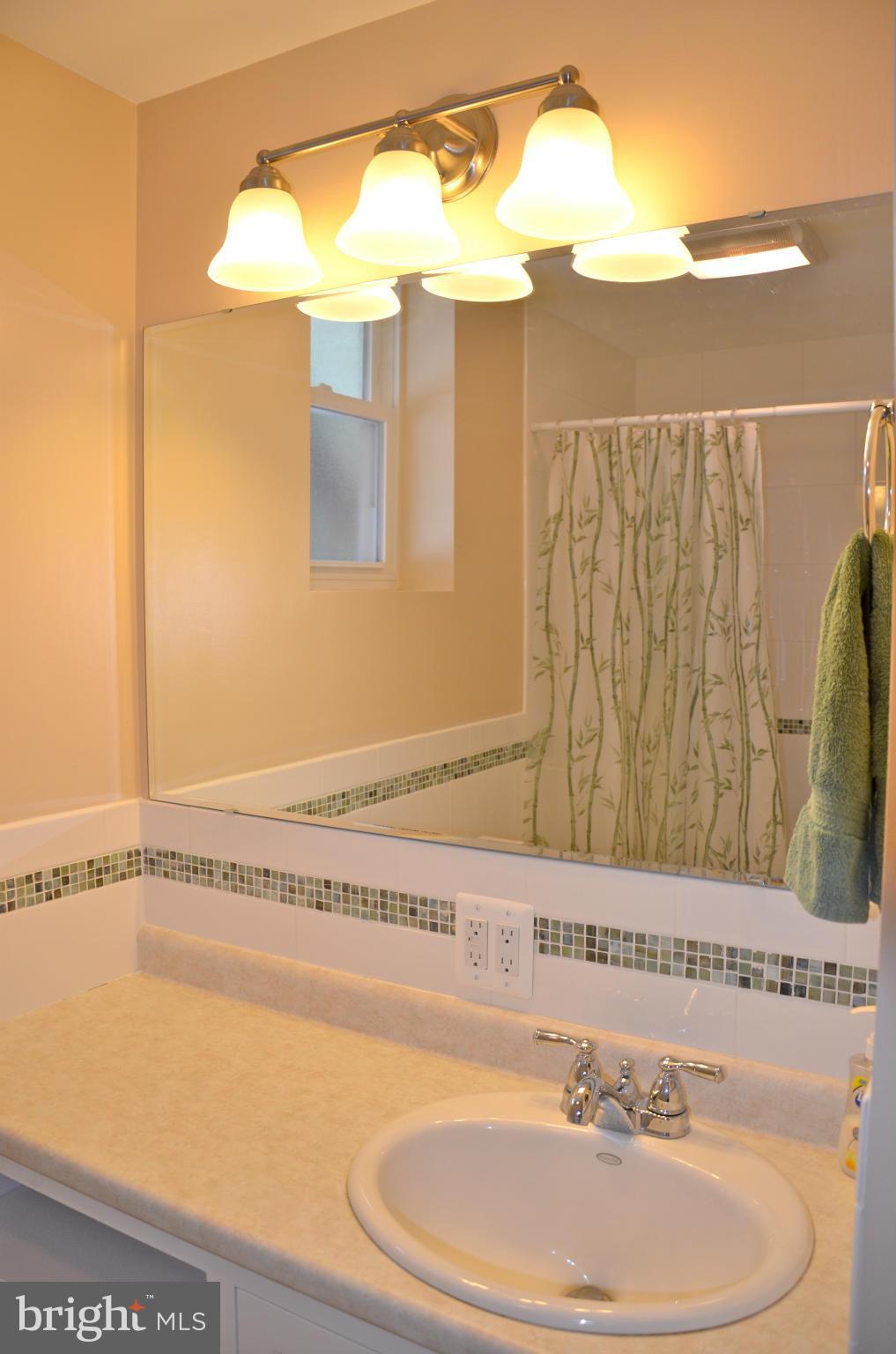 SUNRISE BEACH - Residential