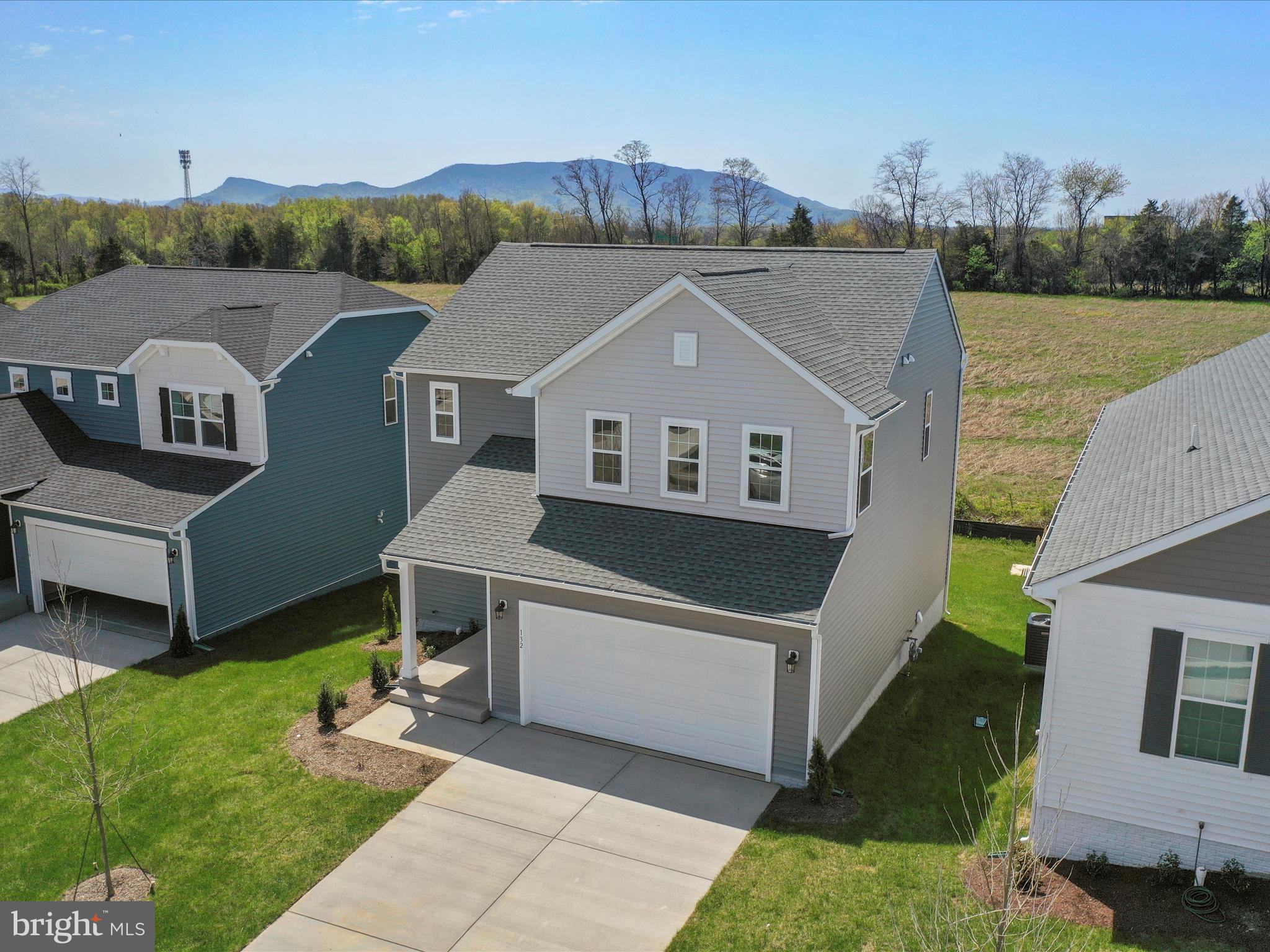 SEASONS AT MIDDLETOWN PLACE - Residential