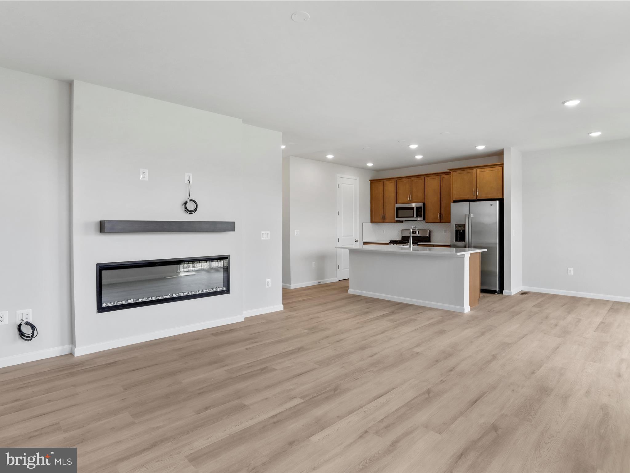 SEASONS AT MIDDLETOWN PLACE - Residential