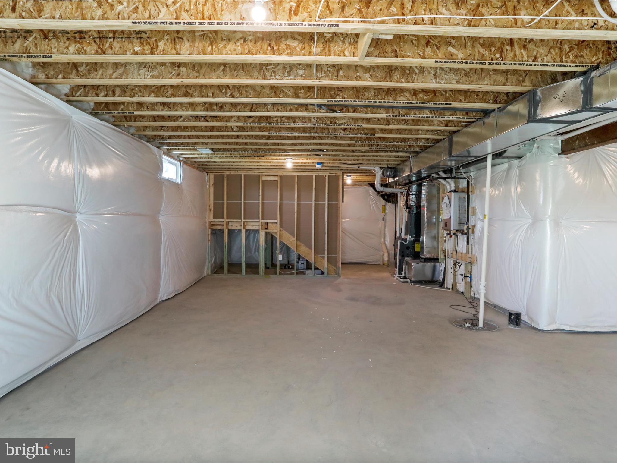 SEASONS AT MIDDLETOWN PLACE - Residential