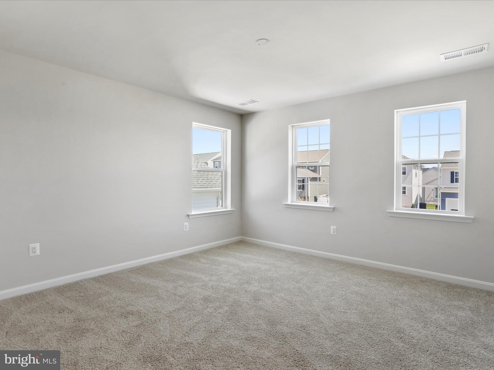 SEASONS AT MIDDLETOWN PLACE - Residential