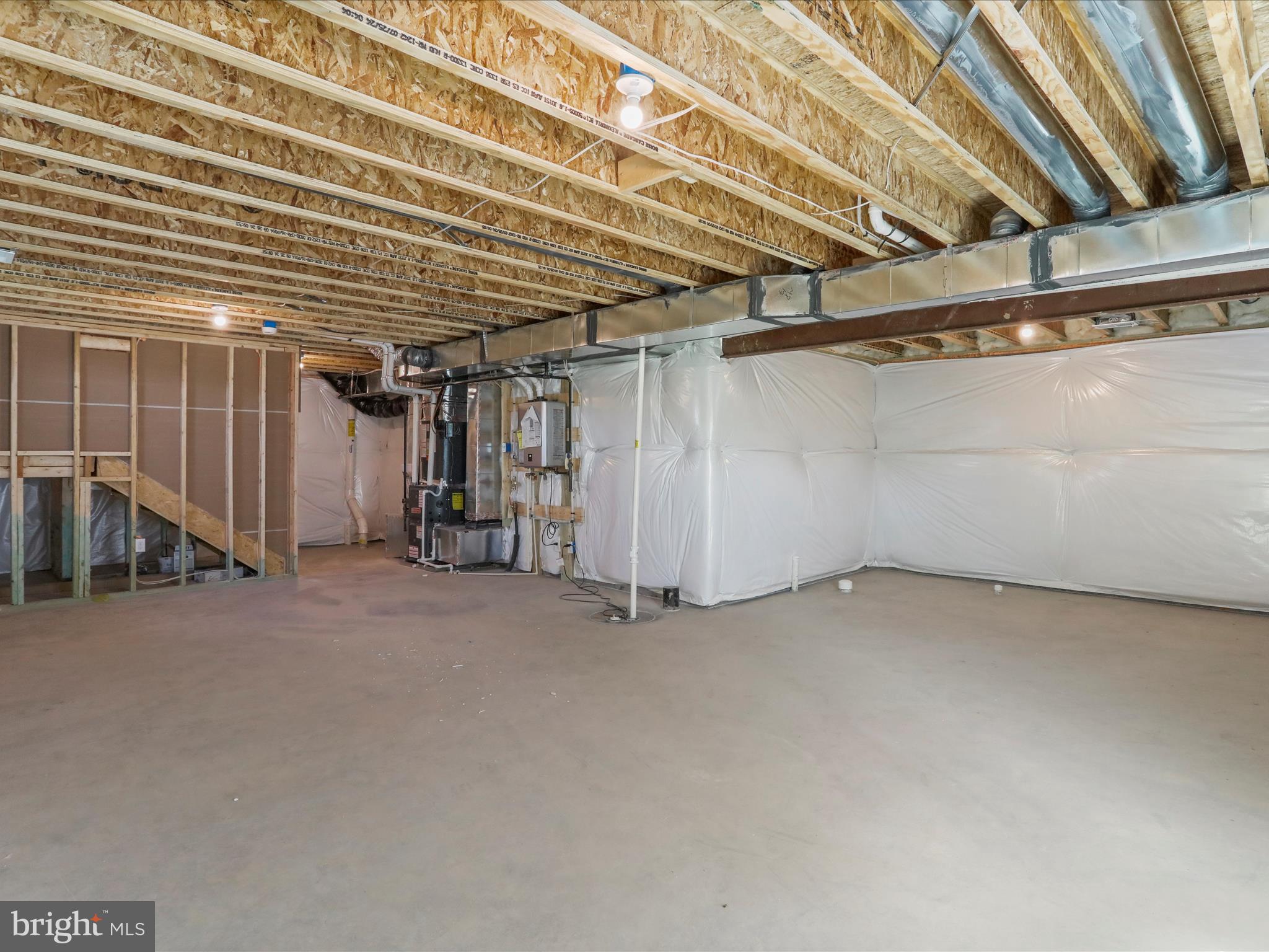 SEASONS AT MIDDLETOWN PLACE - Residential