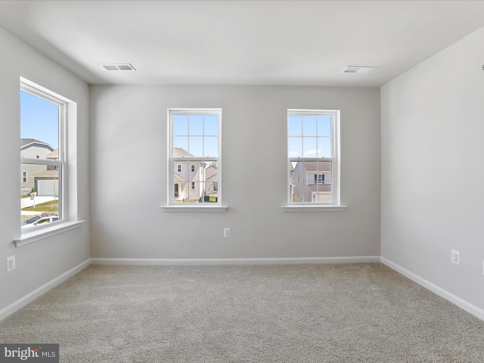 SEASONS AT MIDDLETOWN PLACE - Residential