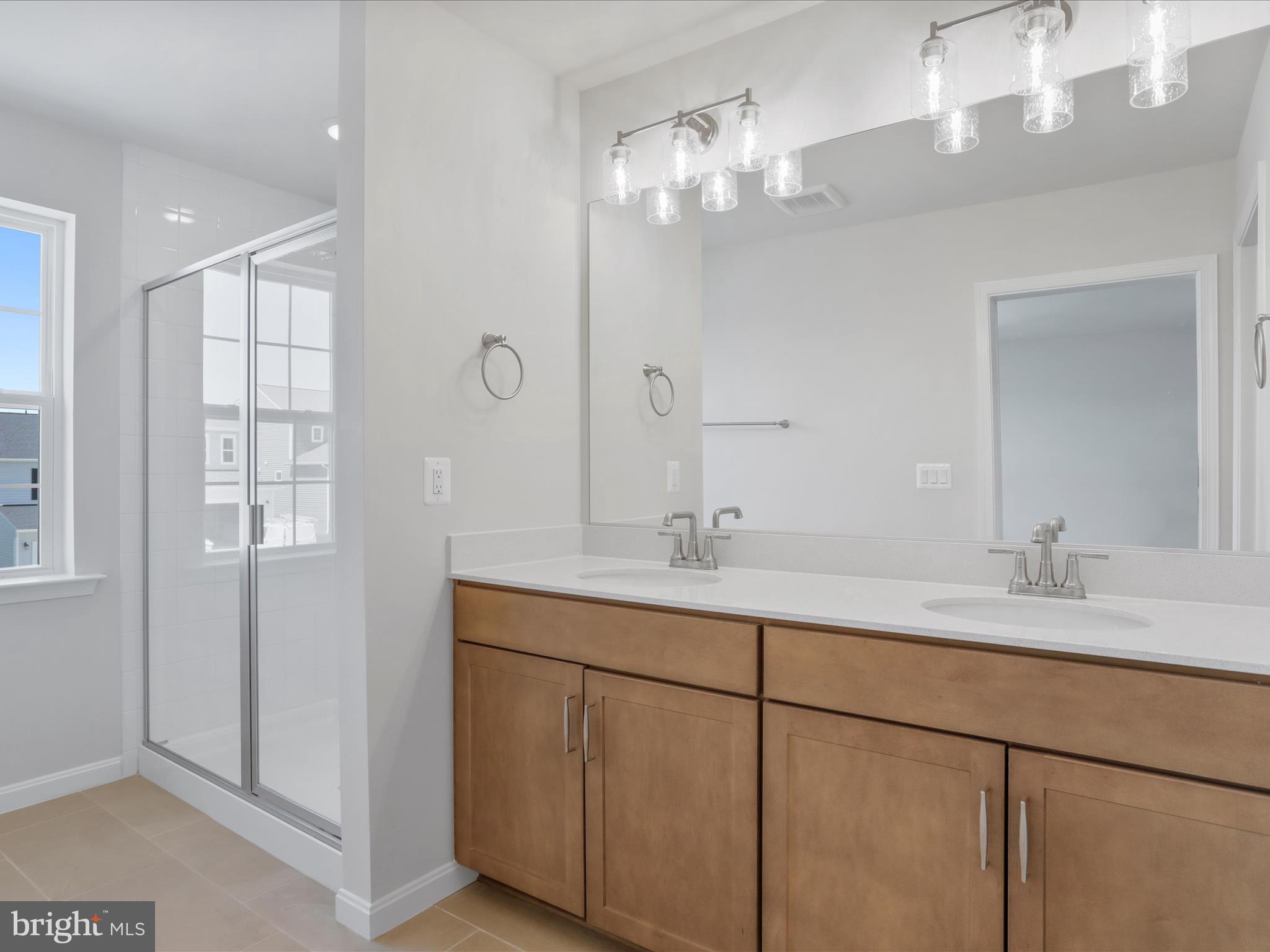 SEASONS AT MIDDLETOWN PLACE - Residential