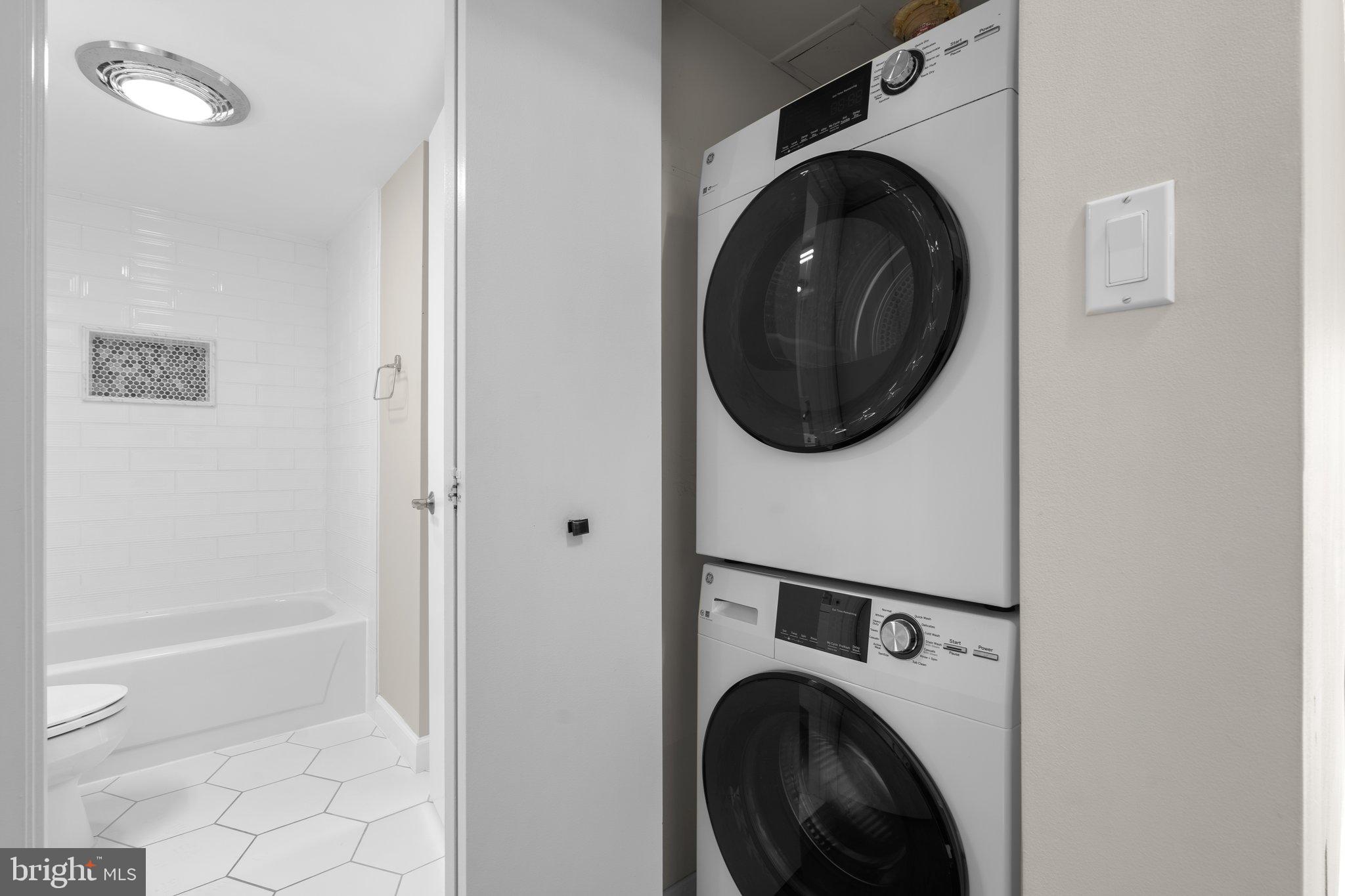 OBSERVATORY CIRCLE - Residential Lease