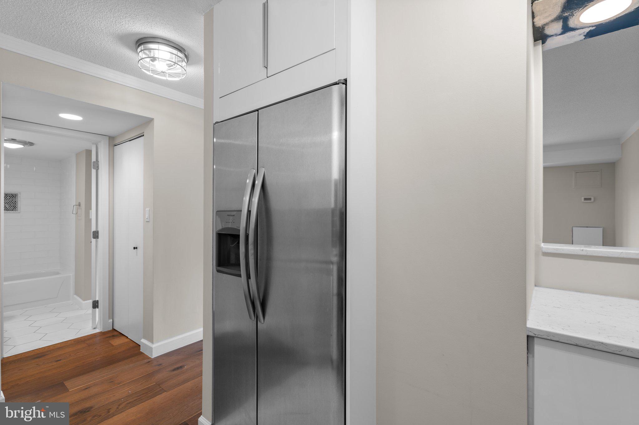 OBSERVATORY CIRCLE - Residential Lease