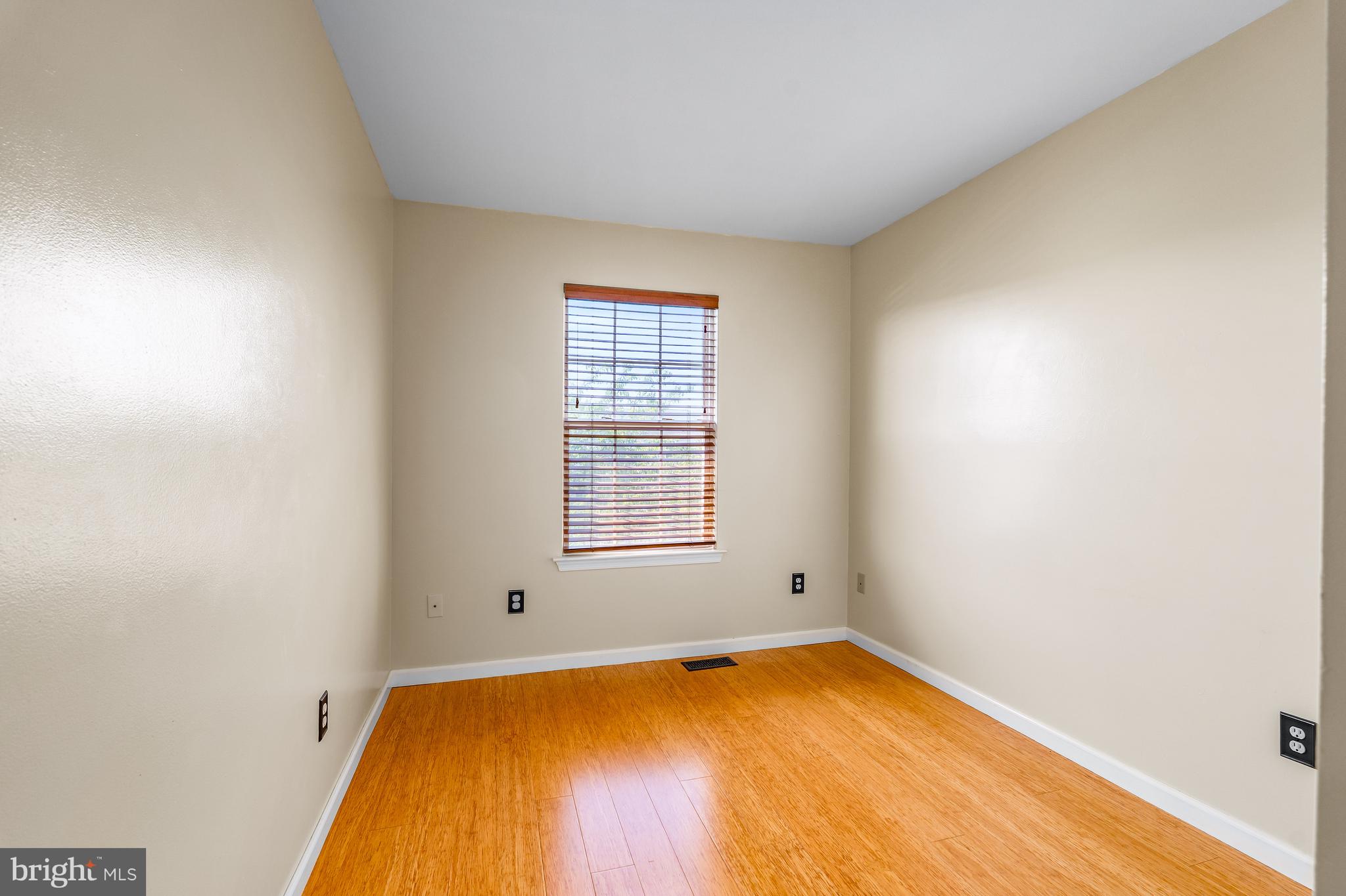 MIDDLETOWN VILLAGE - Residential