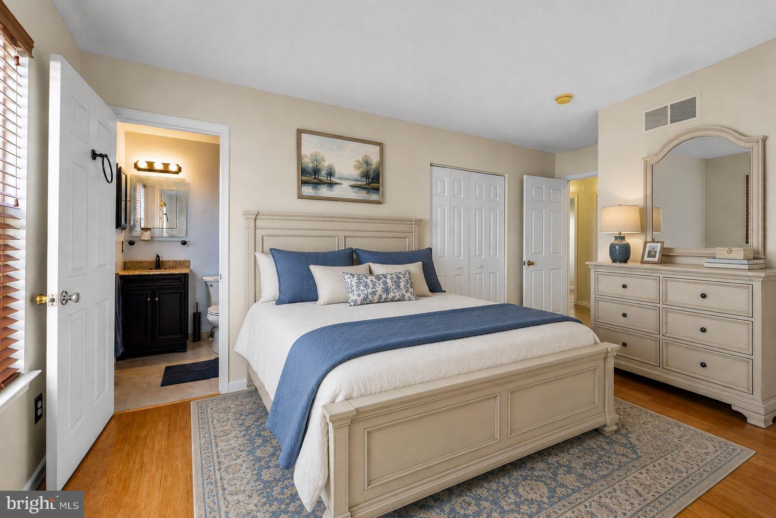 MIDDLETOWN VILLAGE - Residential