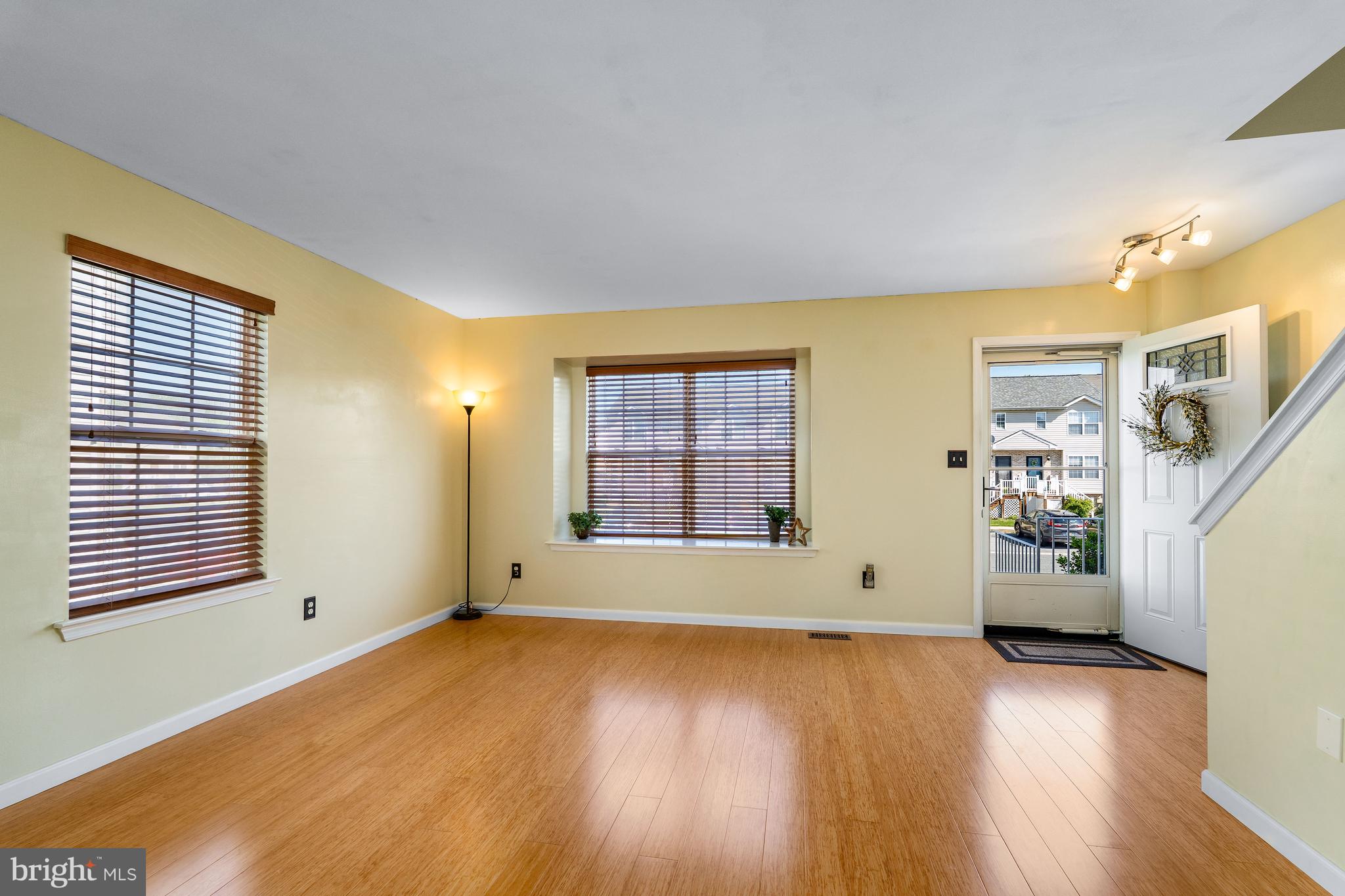 MIDDLETOWN VILLAGE - Residential