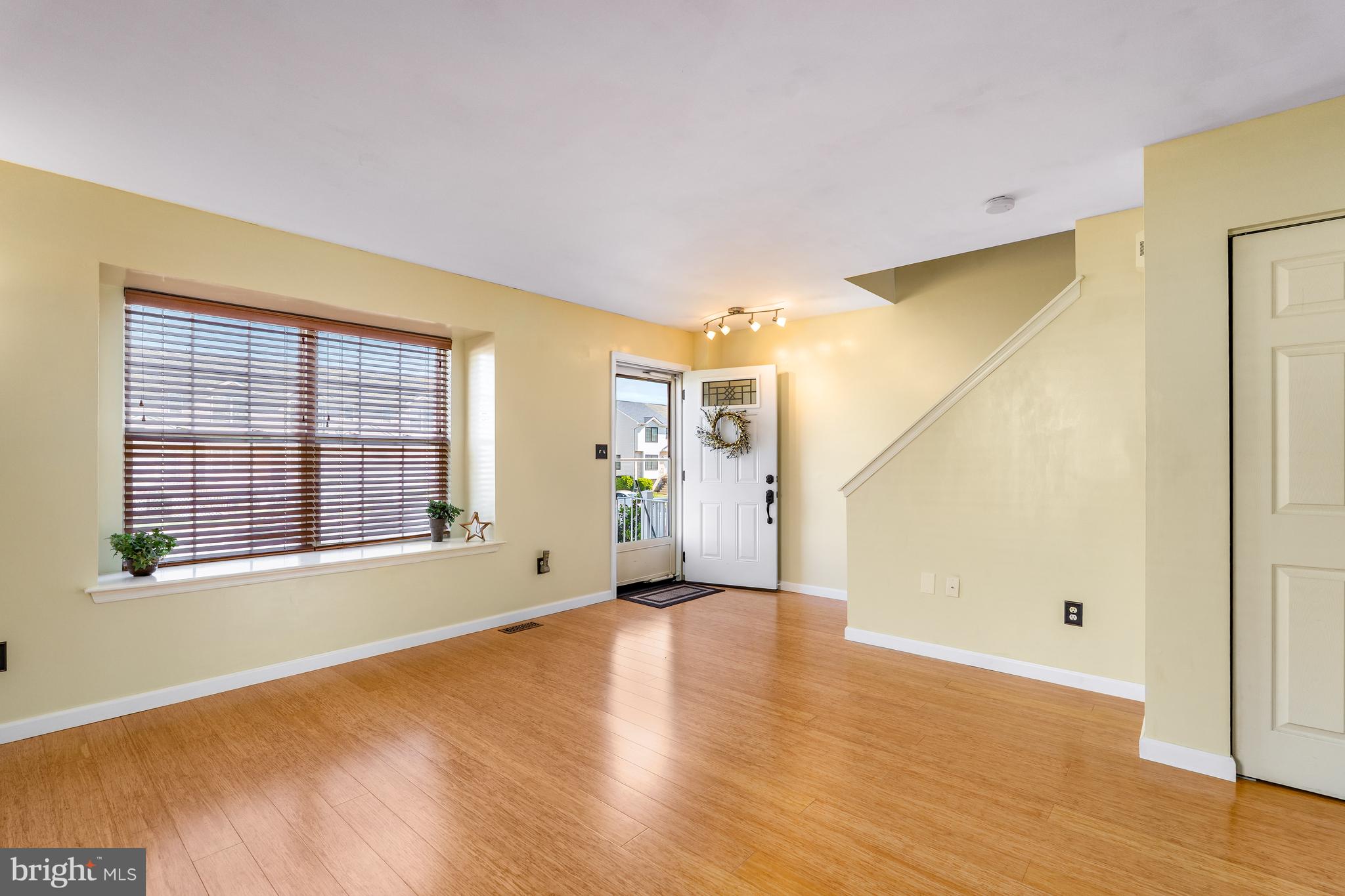 MIDDLETOWN VILLAGE - Residential