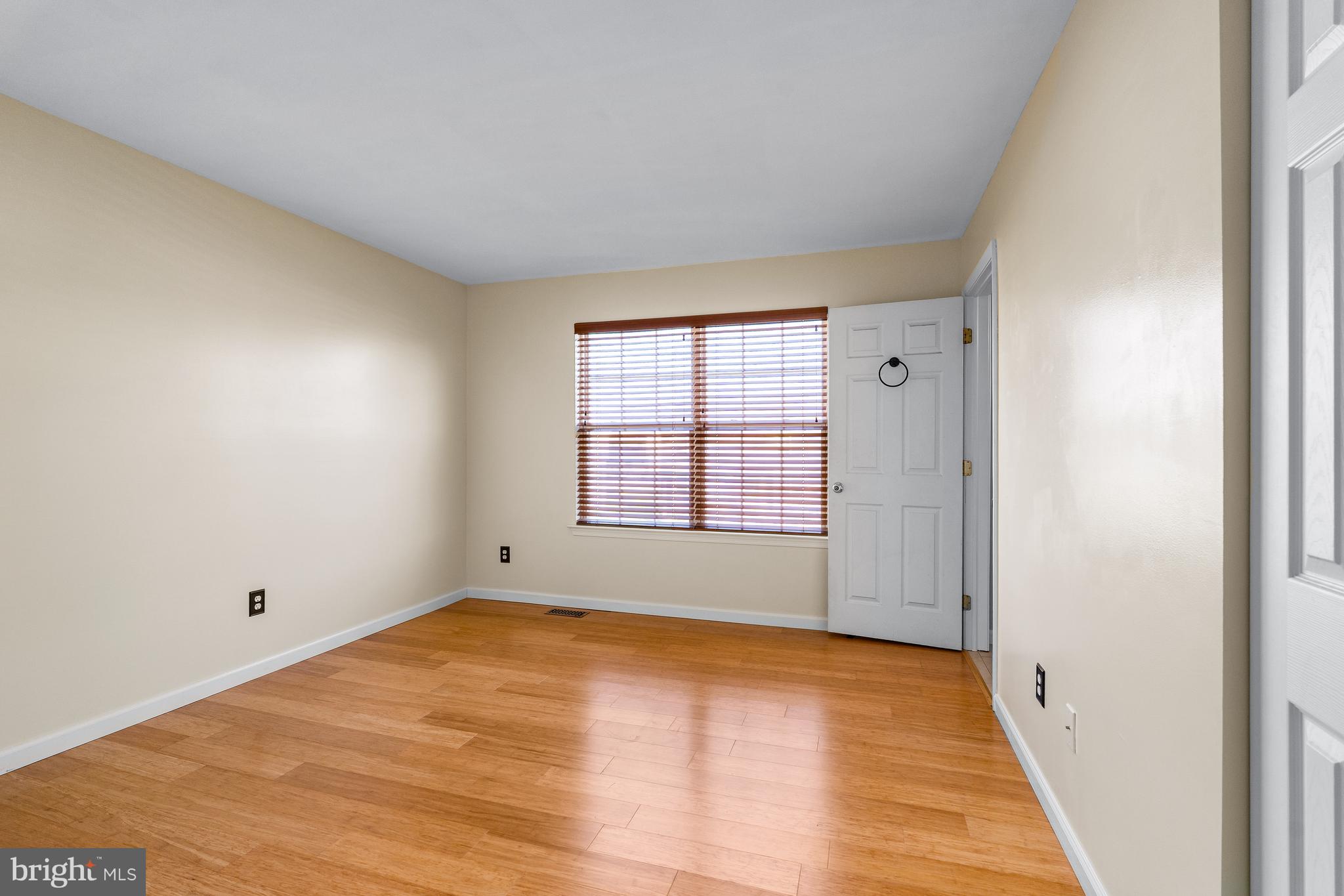 MIDDLETOWN VILLAGE - Residential