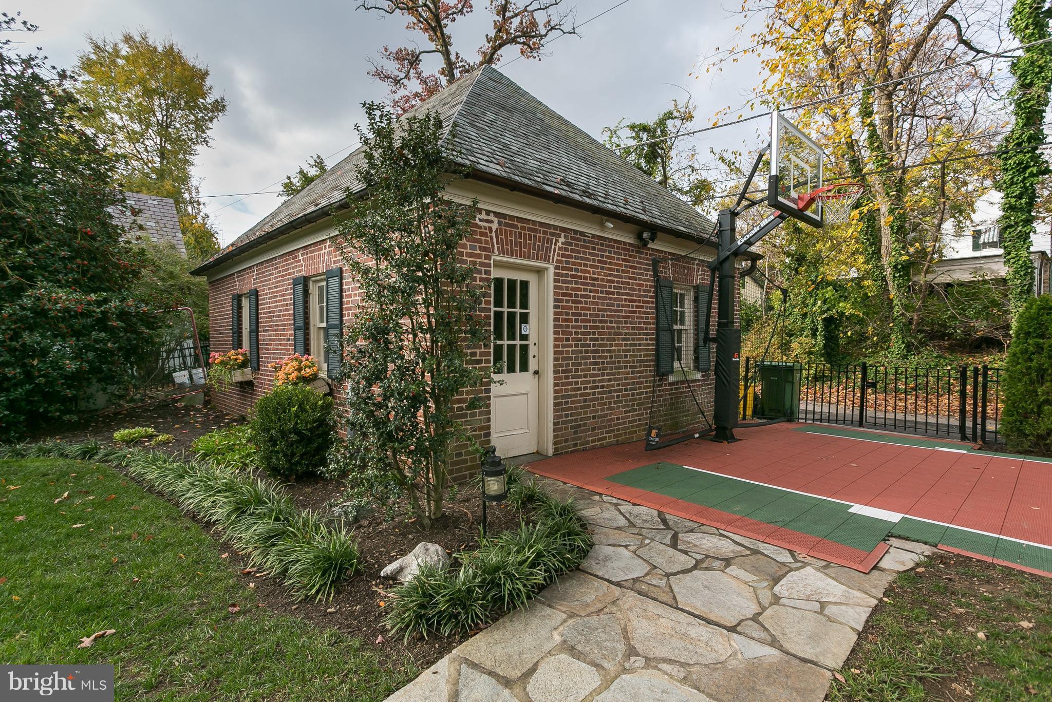 GREATER HOMELAND HISTORIC DISTRICT - Residential