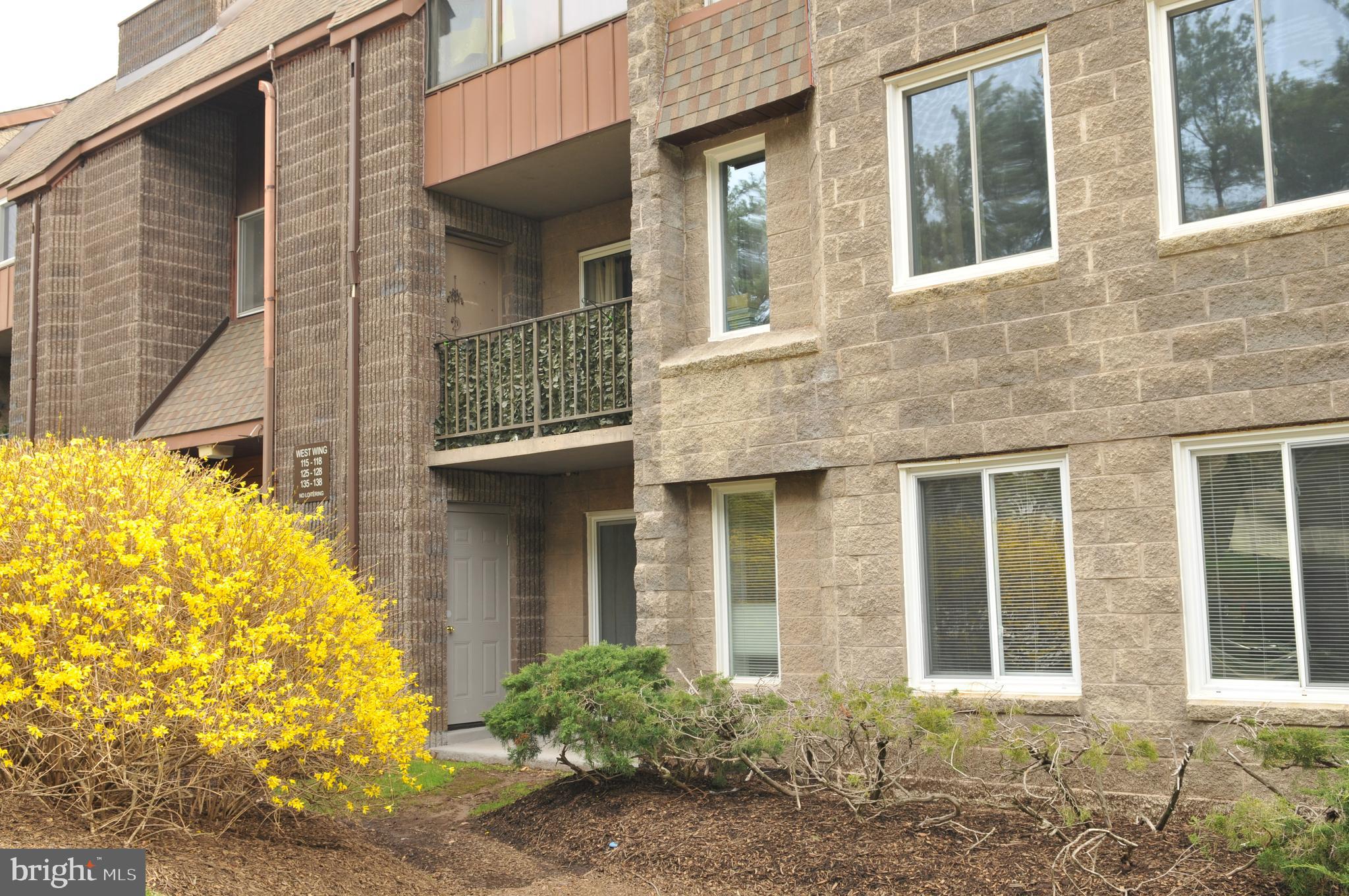 LIBERTY SQUARE - Residential Lease