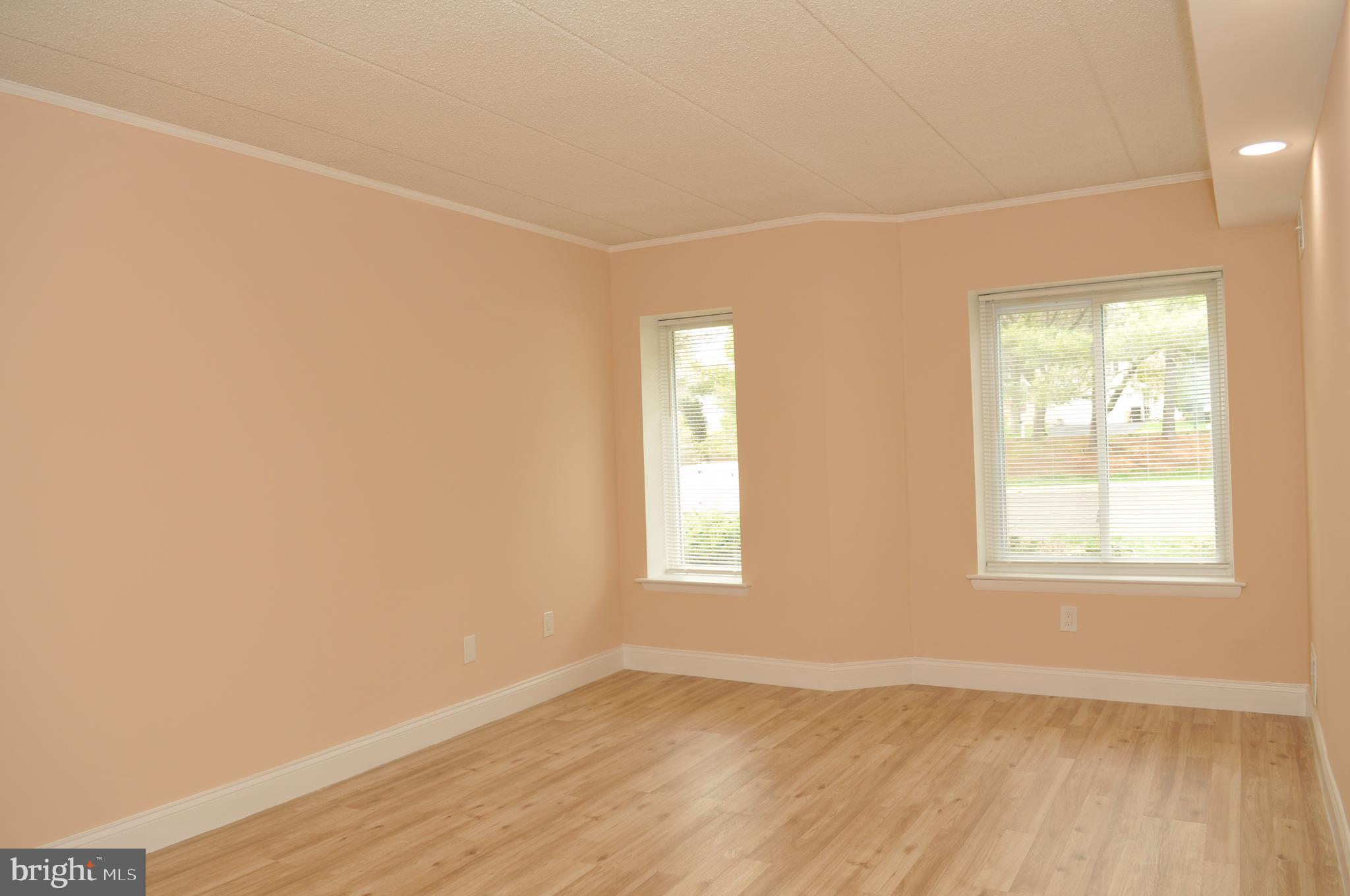 LIBERTY SQUARE - Residential Lease