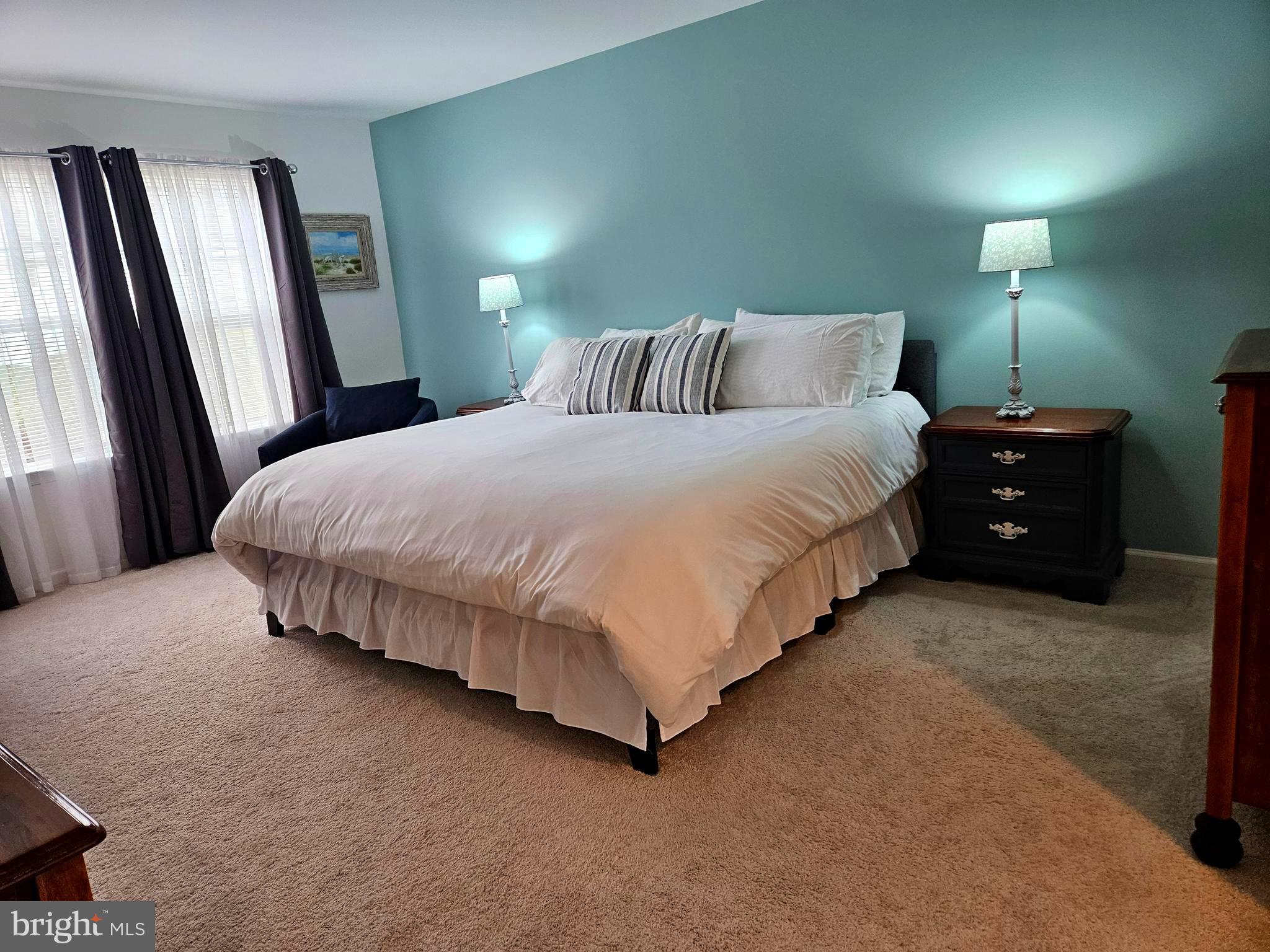 WHISPERING PINES - Residential