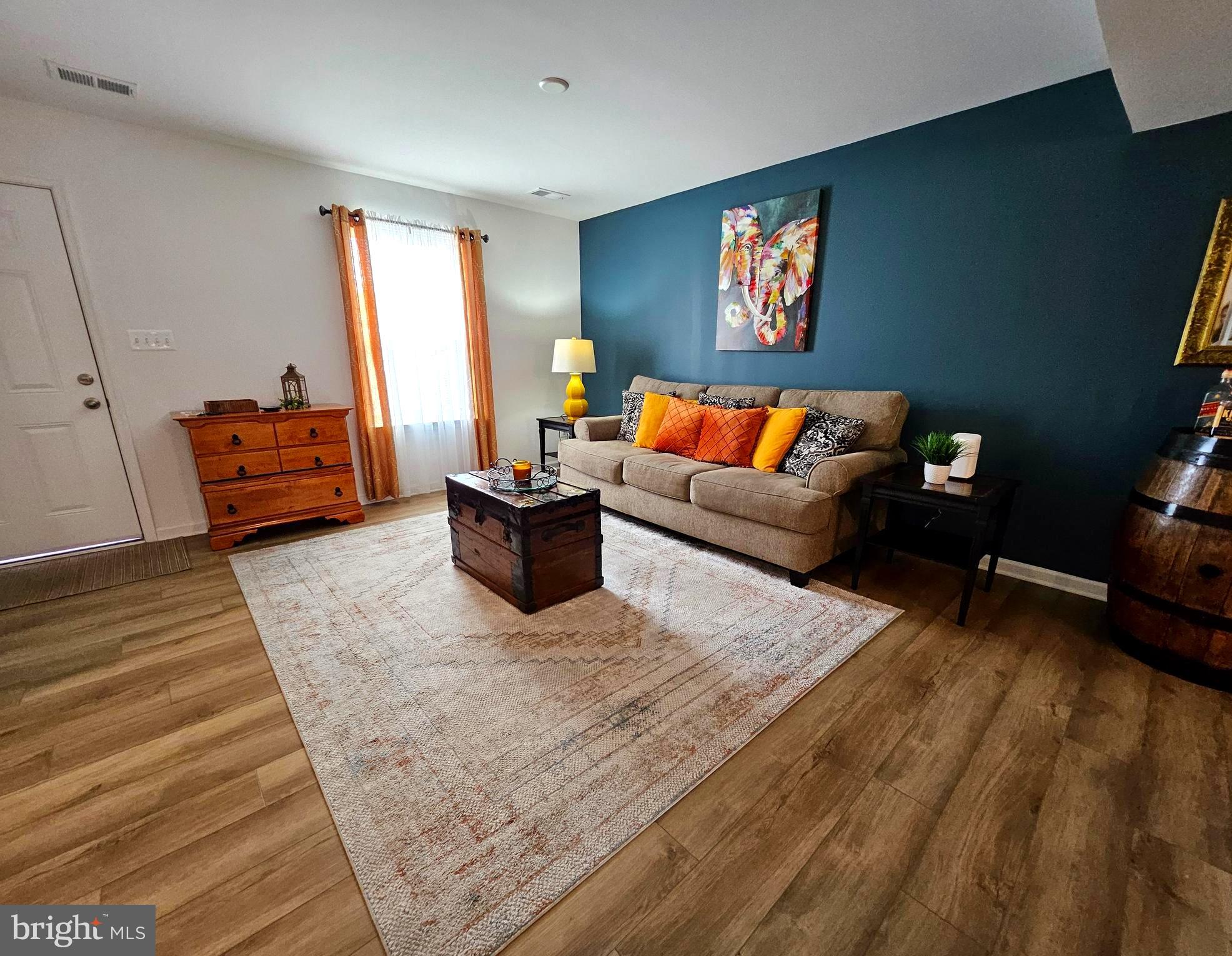 WHISPERING PINES - Residential