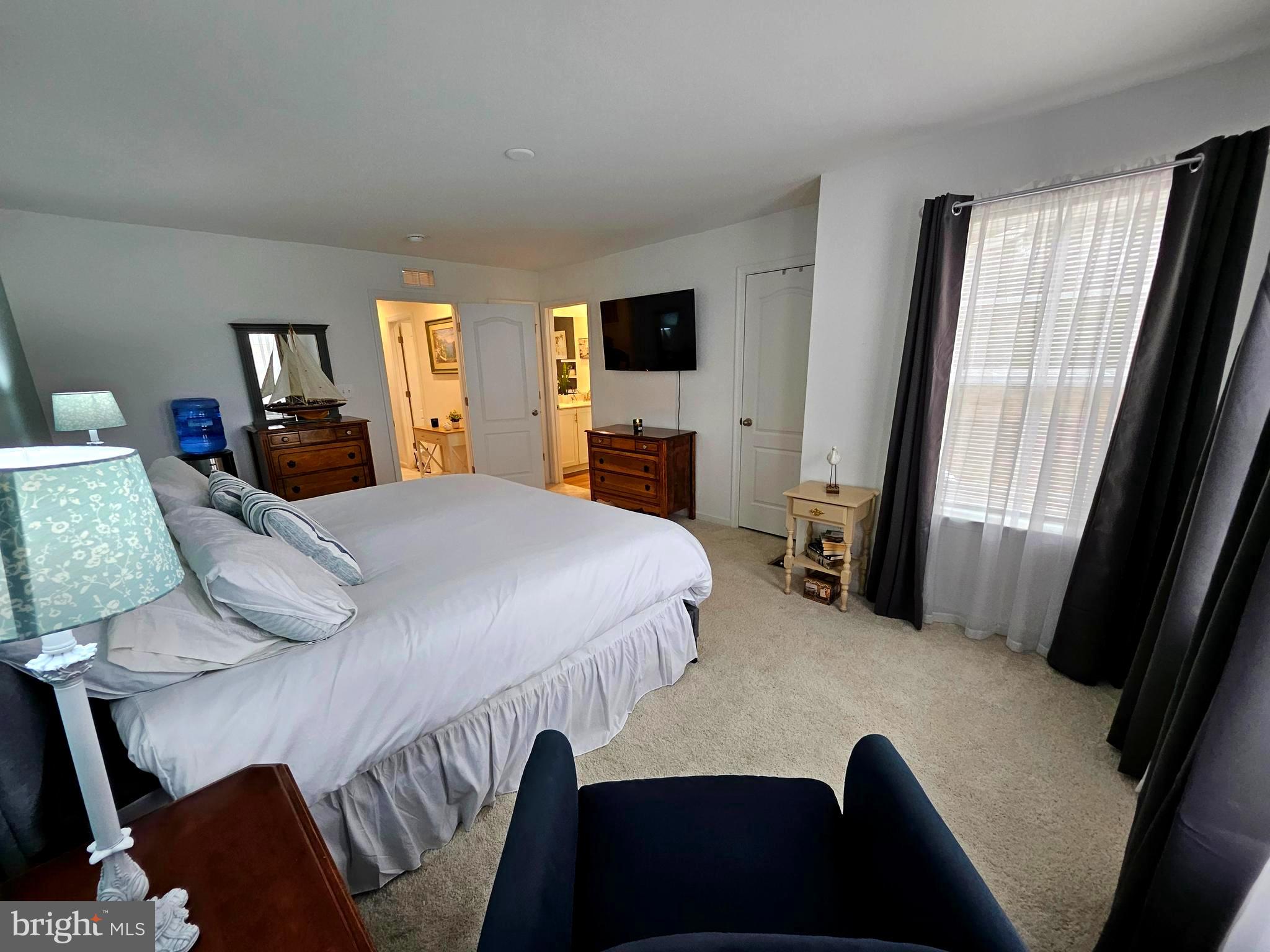 WHISPERING PINES - Residential