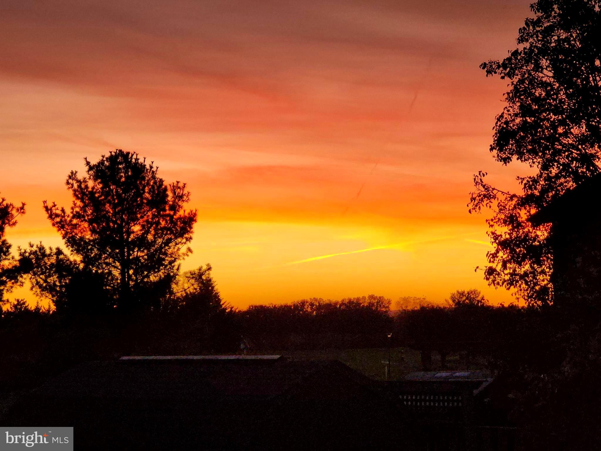 WHISPERING PINES - Residential