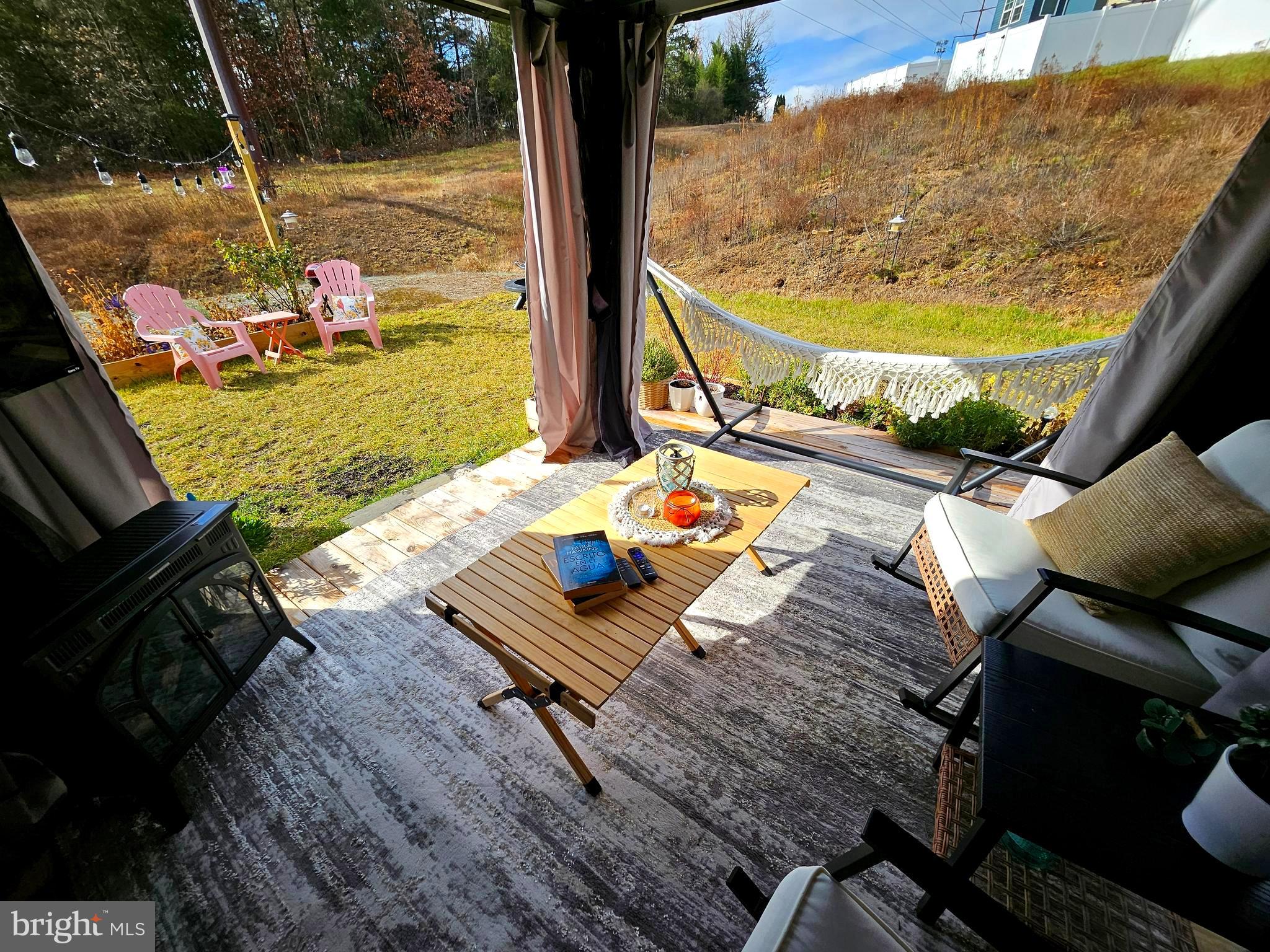 WHISPERING PINES - Residential