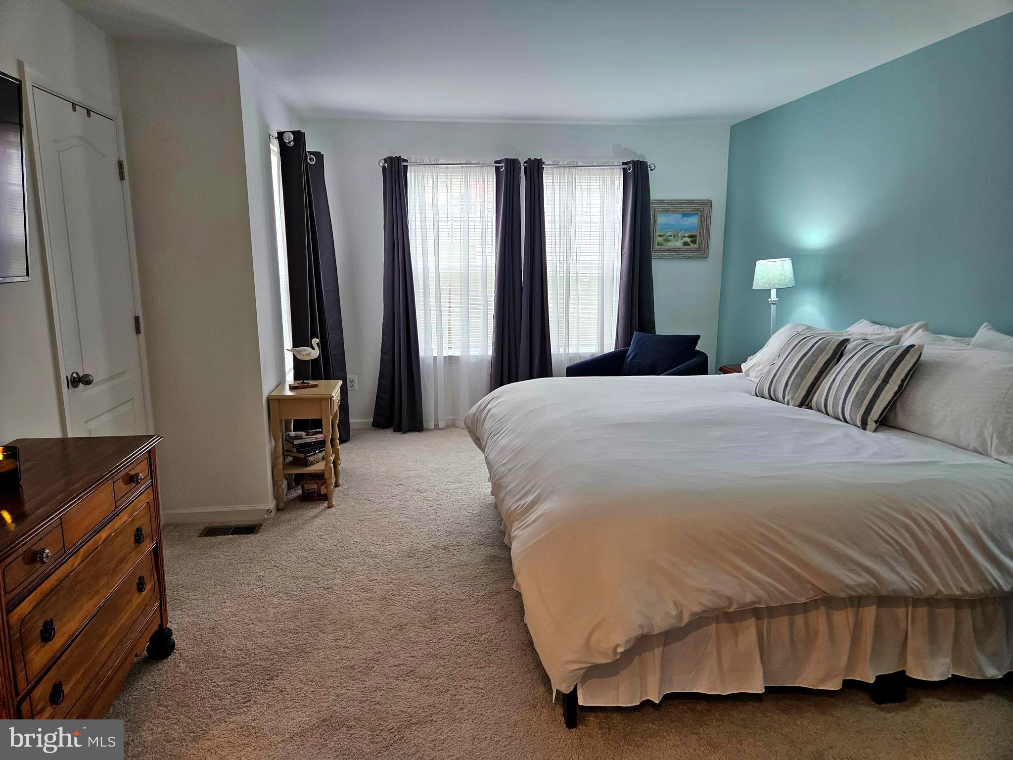 WHISPERING PINES - Residential