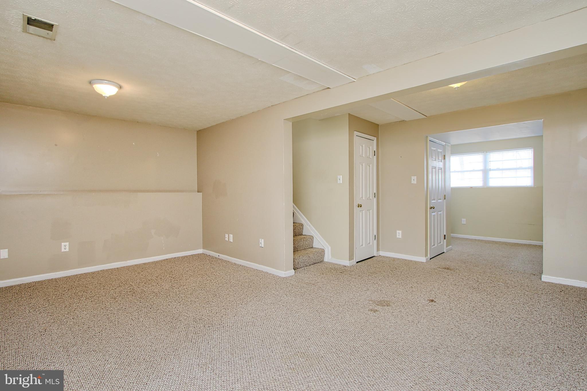 FURNACE HILLS - Residential Lease