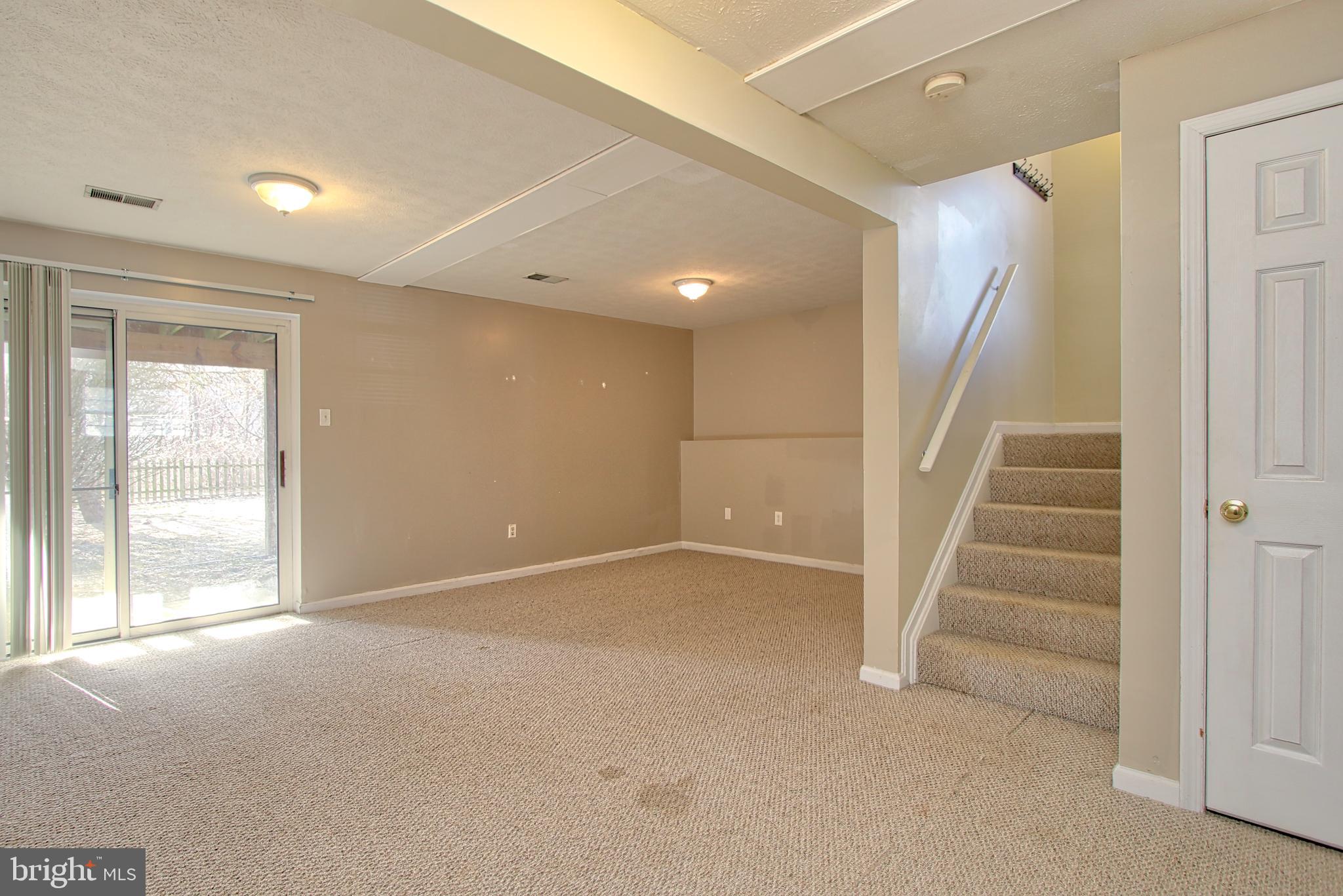 FURNACE HILLS - Residential Lease