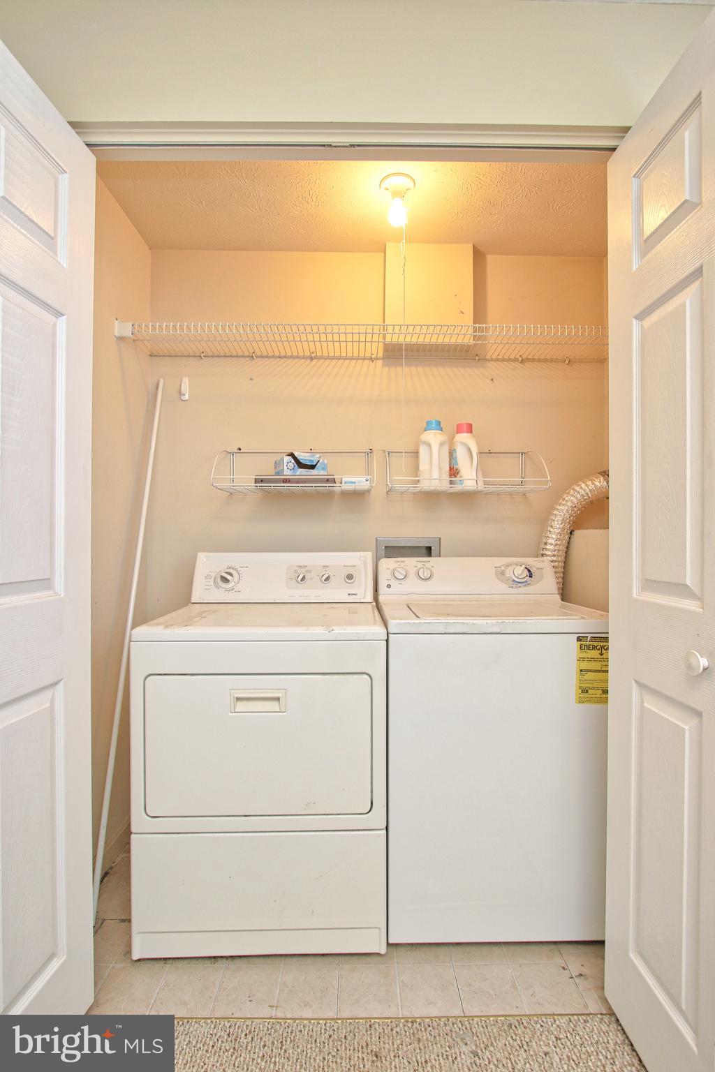 FURNACE HILLS - Residential Lease