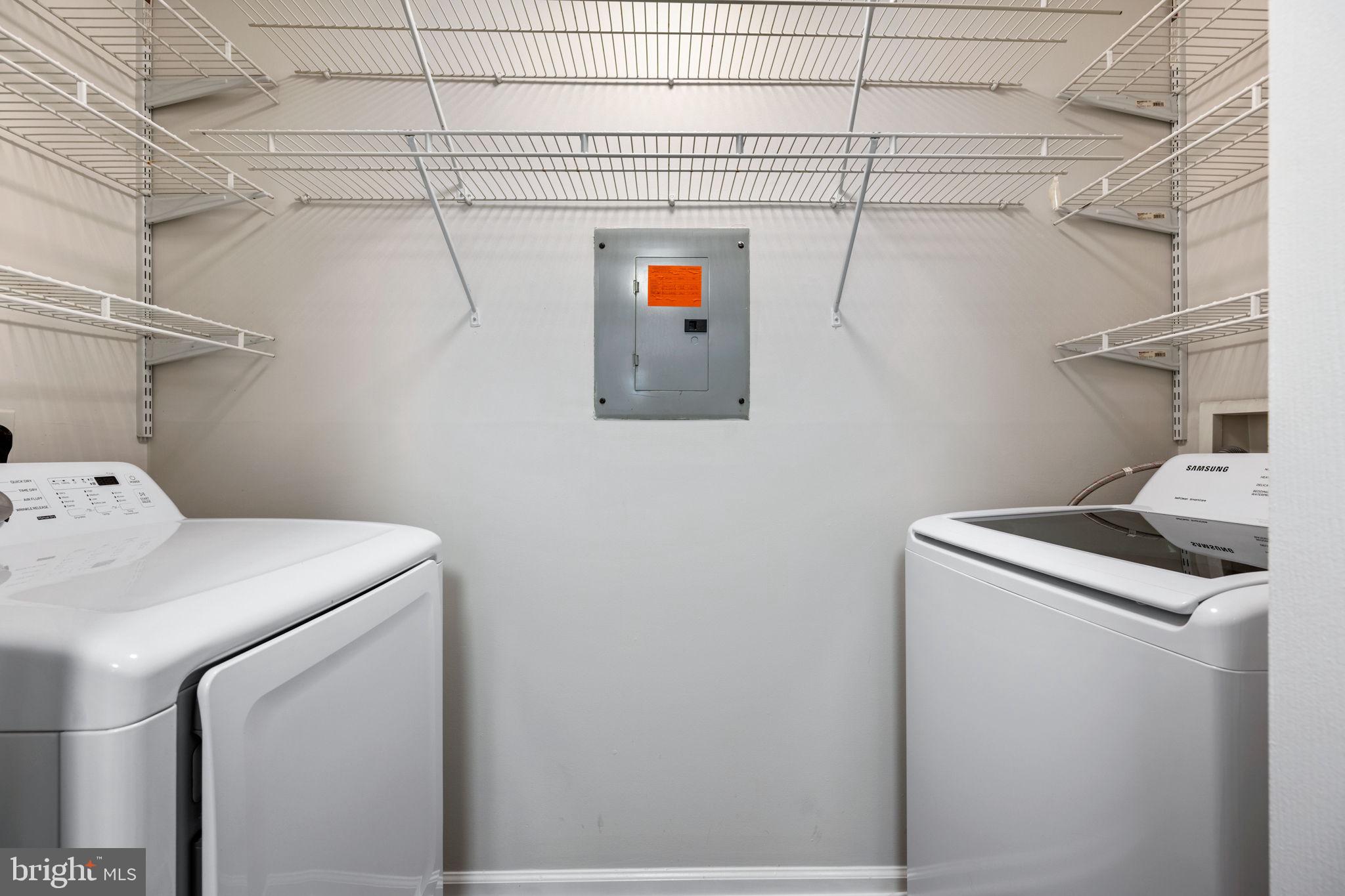 STRATFORD CONDO BULL RUN - Residential