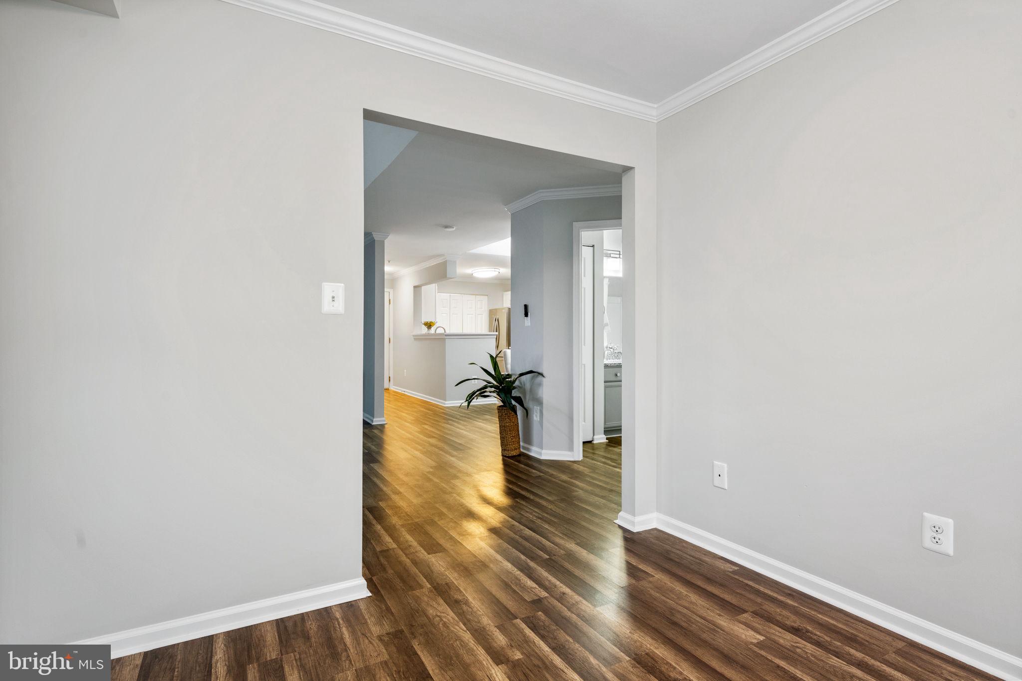 STRATFORD CONDO BULL RUN - Residential