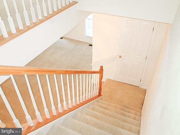 OVERLOOK - Residential Lease