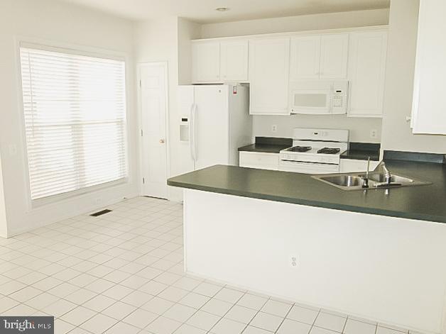 OVERLOOK - Residential Lease