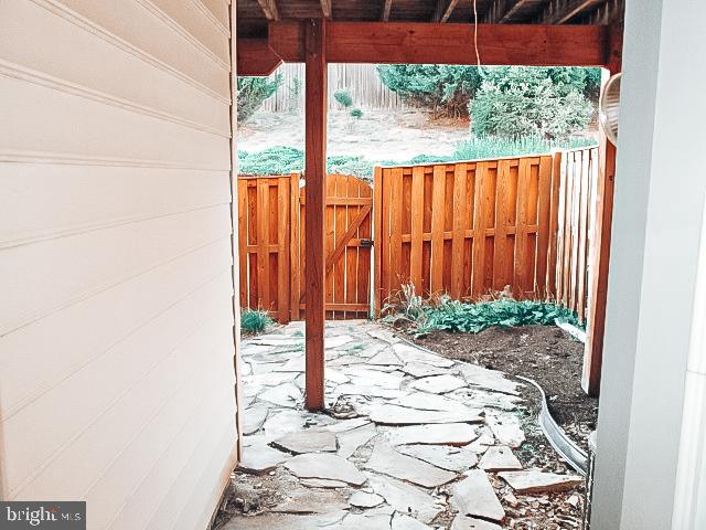 OVERLOOK - Residential Lease