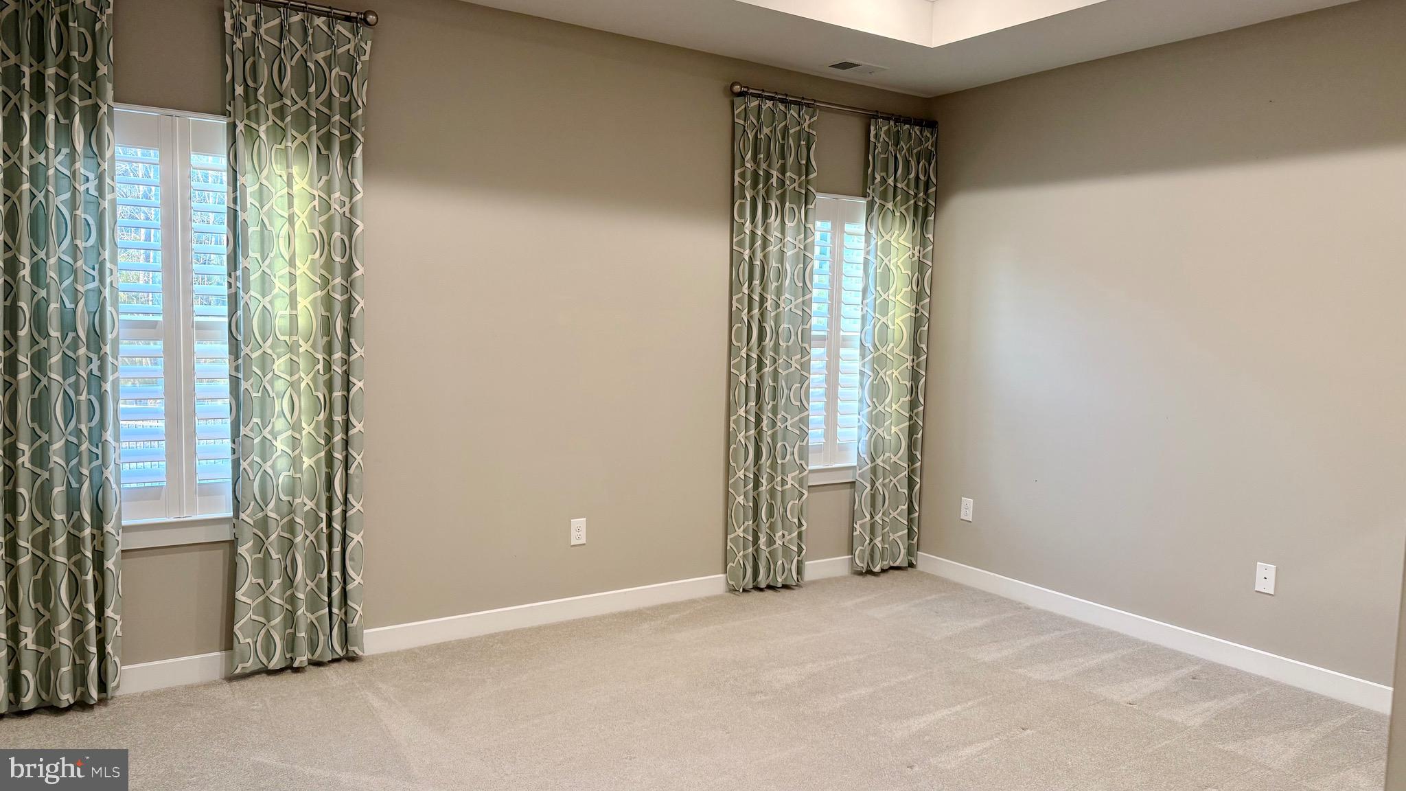 SILVER WOODS - Residential