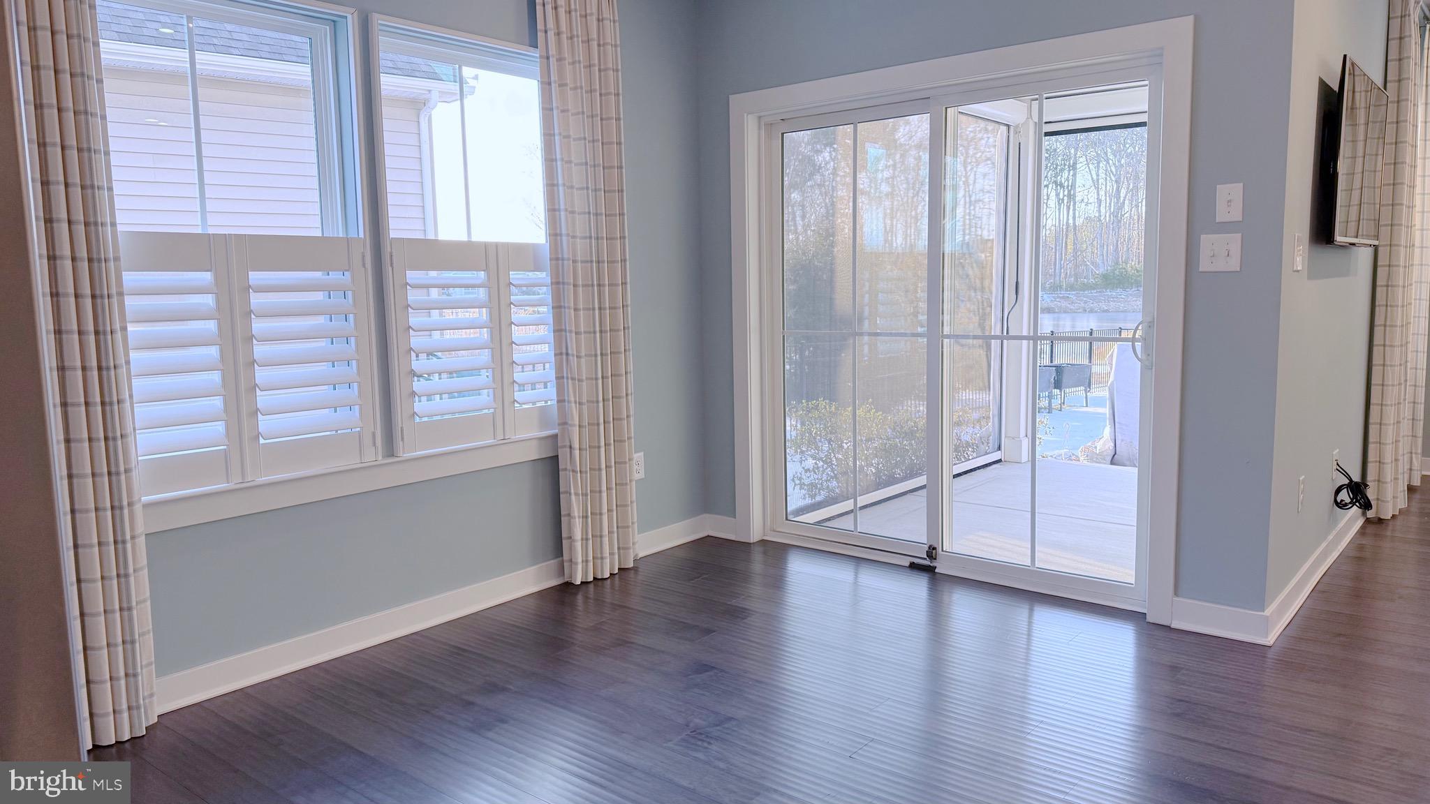 SILVER WOODS - Residential