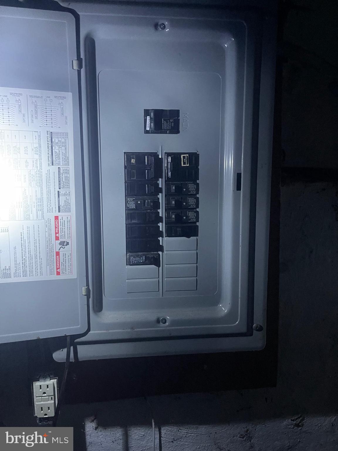 PHILADELPHIA (WEST) - Residential