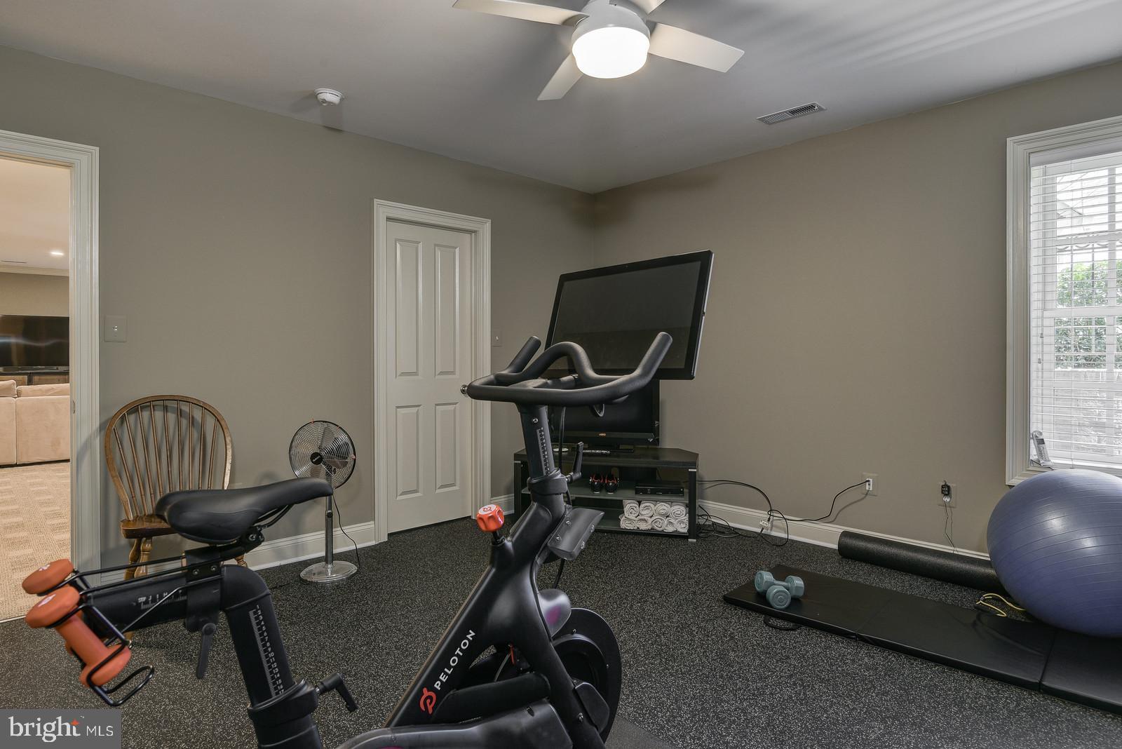 MCAULEY PARK - Residential