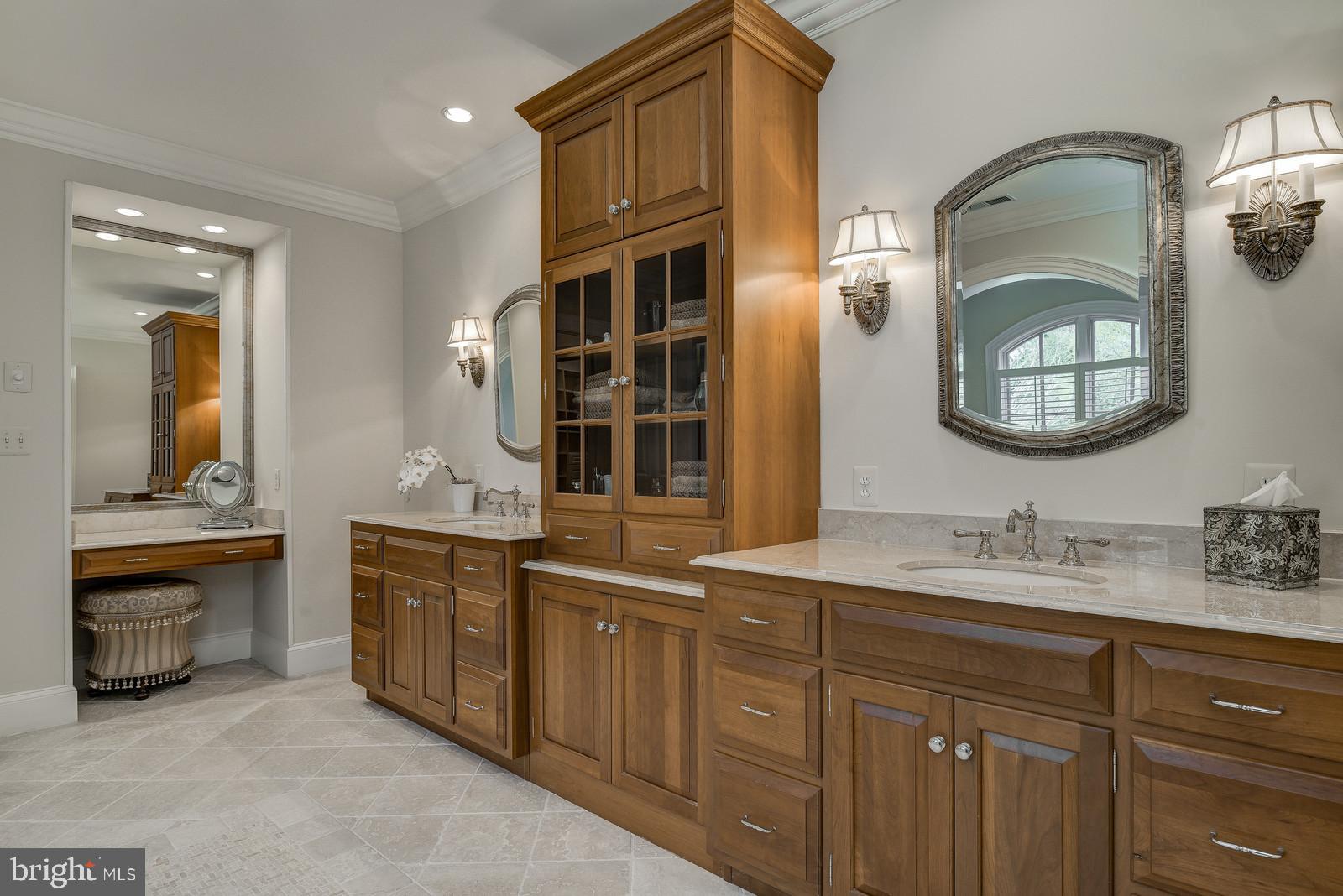 MCAULEY PARK - Residential