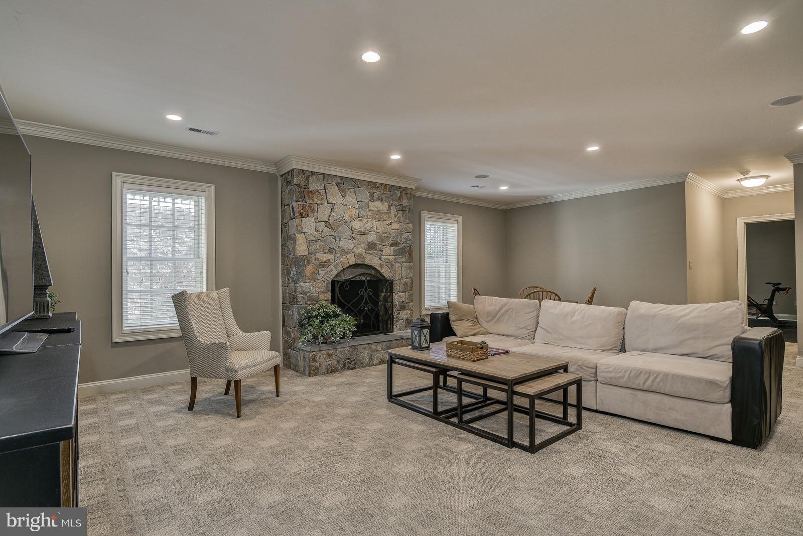 MCAULEY PARK - Residential