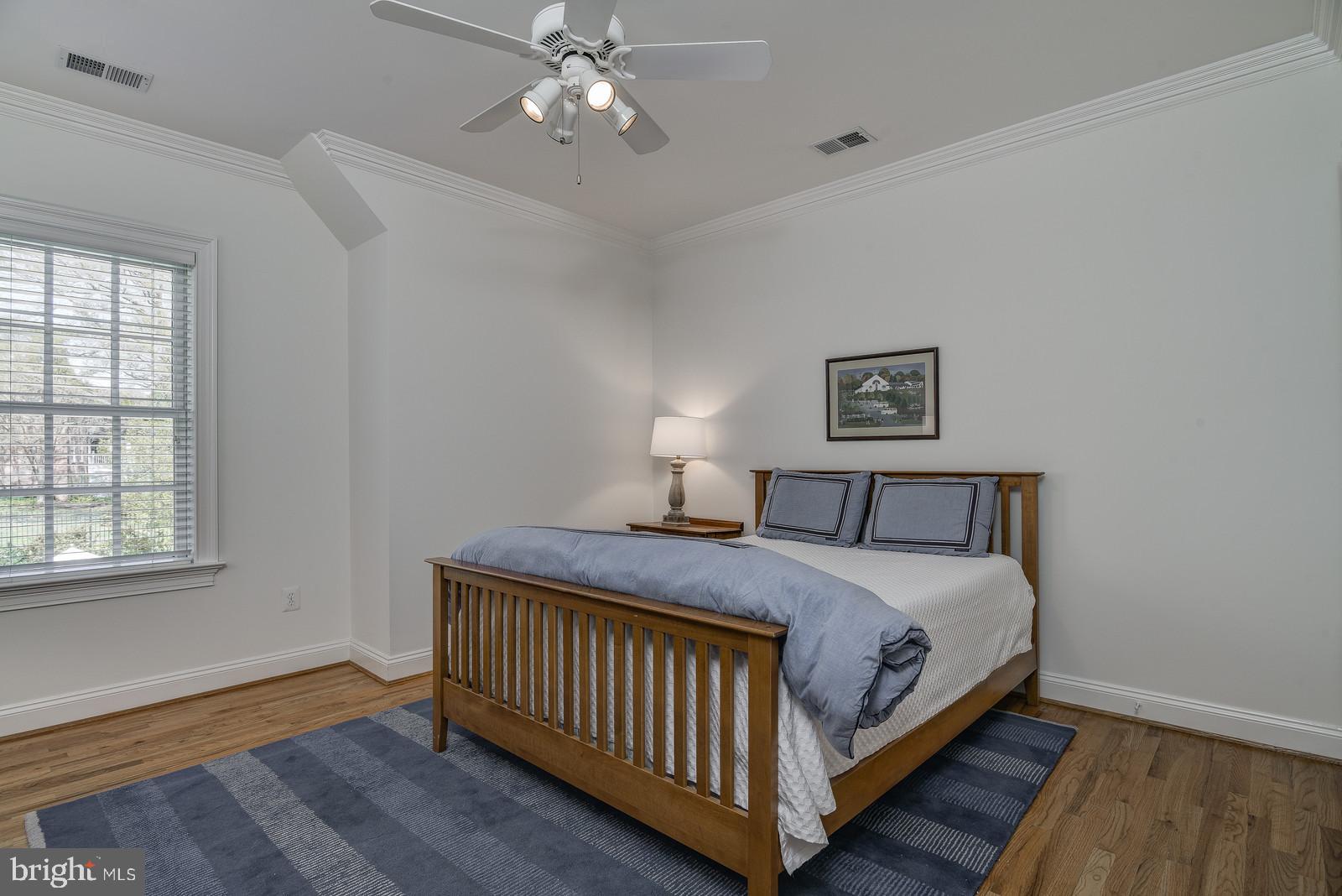 MCAULEY PARK - Residential