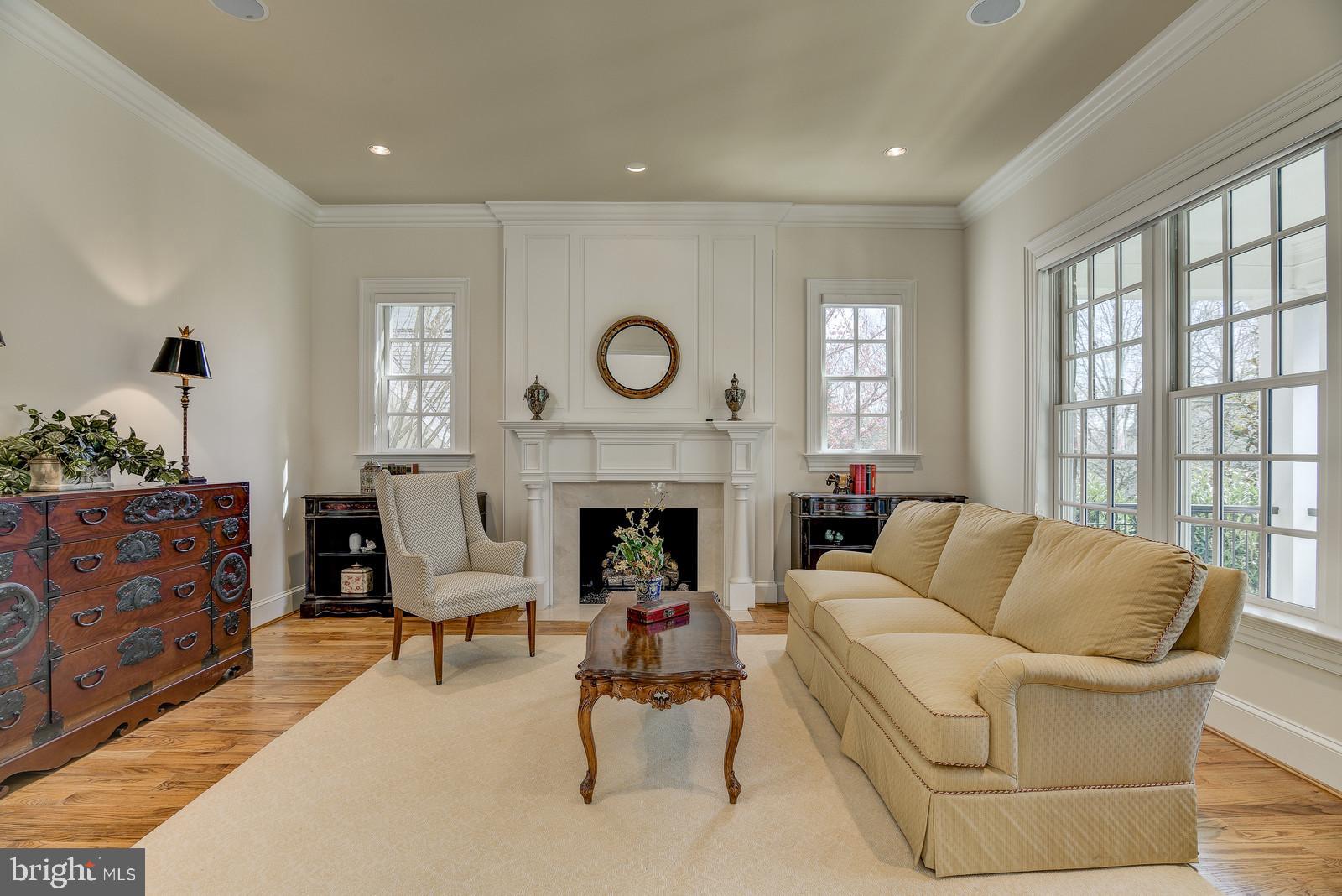 MCAULEY PARK - Residential