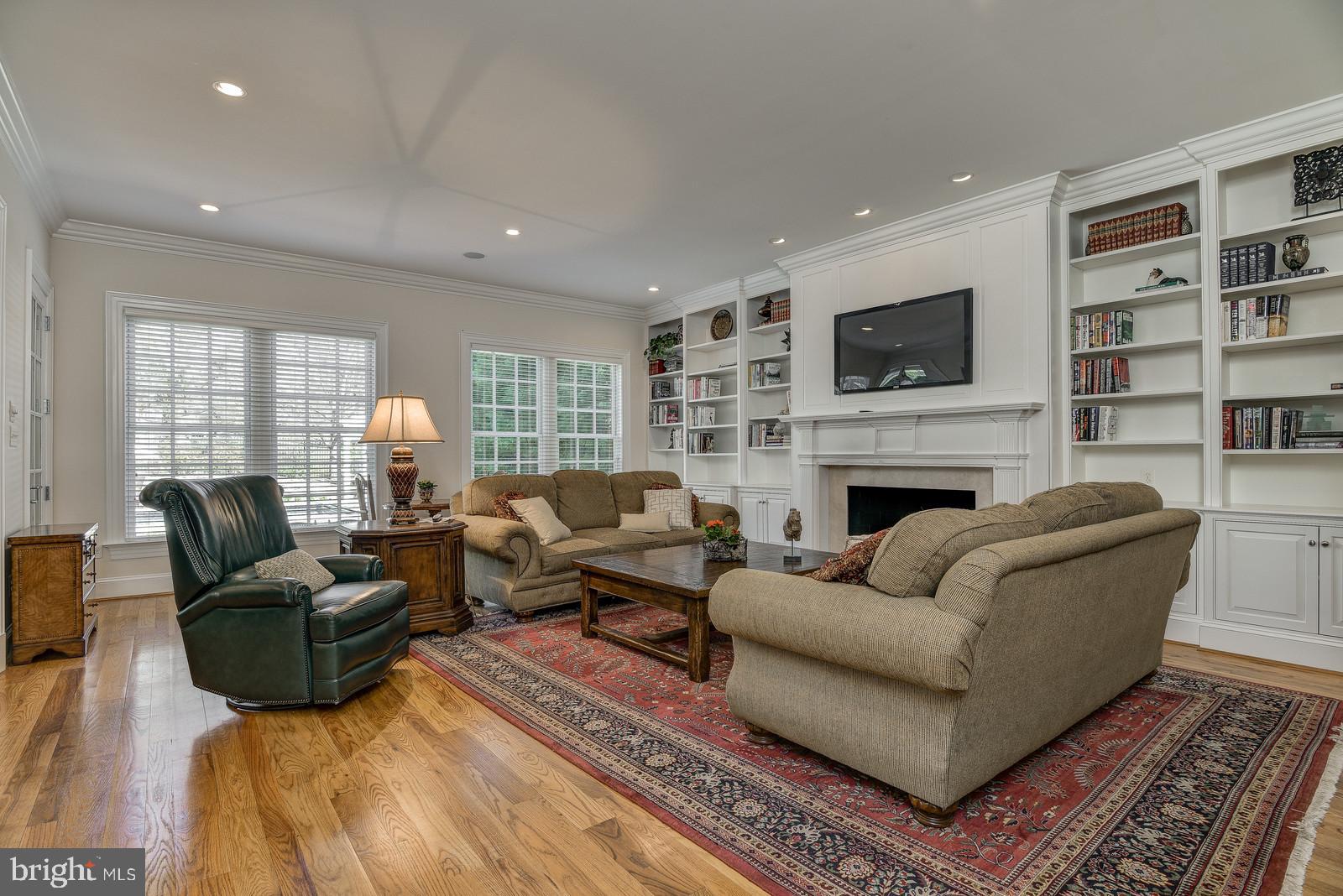 MCAULEY PARK - Residential