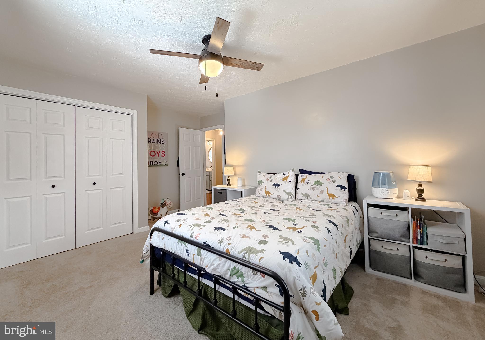 COVE POINT WOODS - Residential