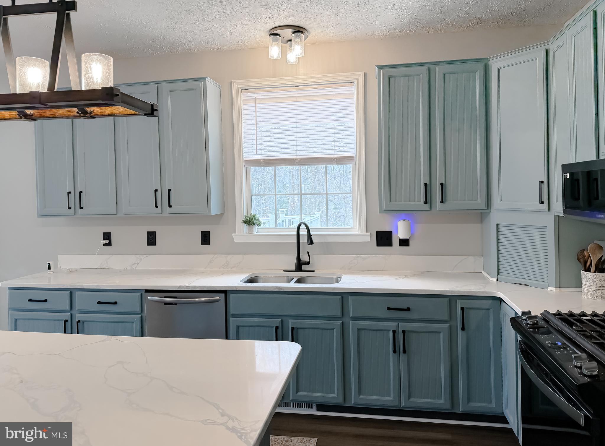 COVE POINT WOODS - Residential