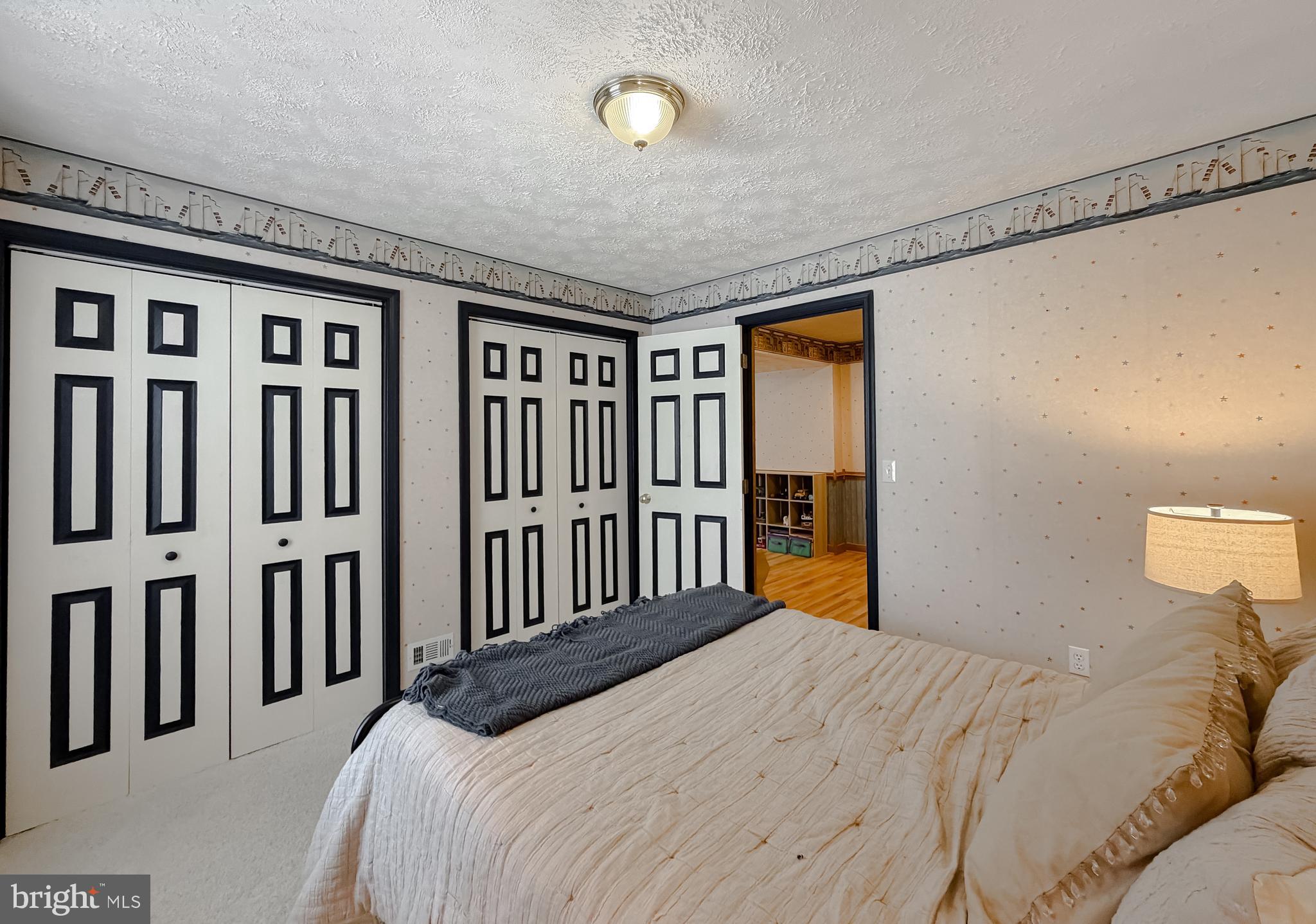 COVE POINT WOODS - Residential