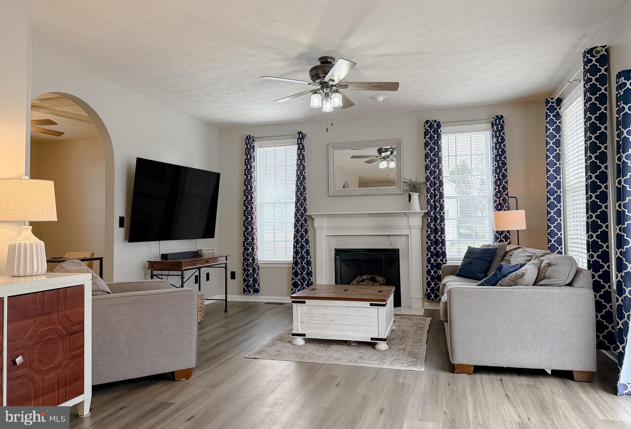 COVE POINT WOODS - Residential