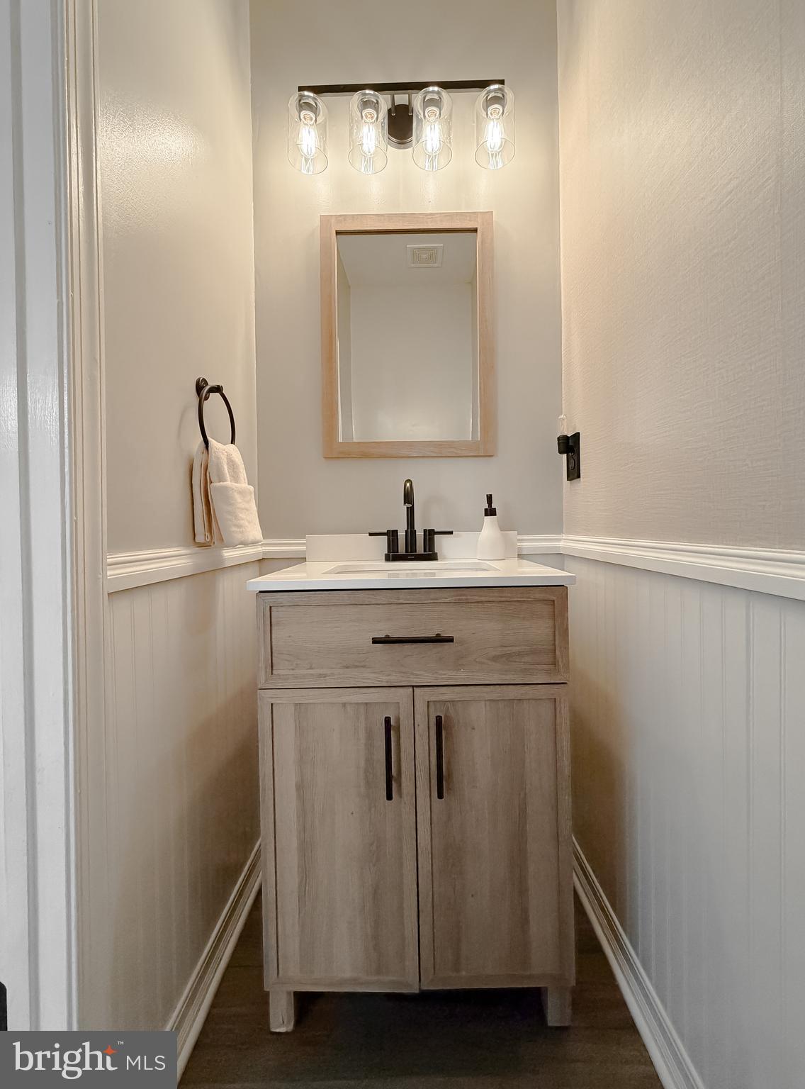 COVE POINT WOODS - Residential